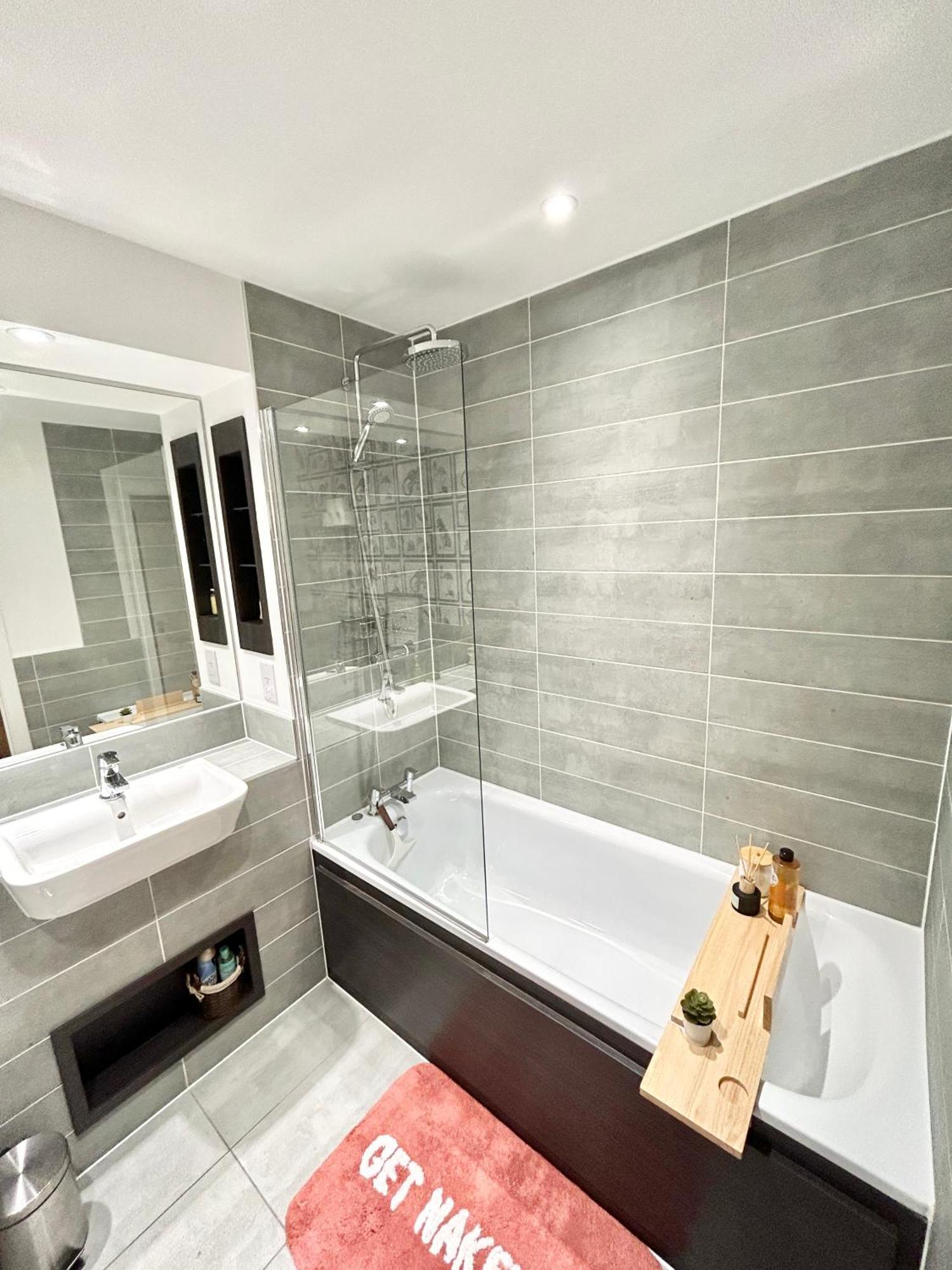 Canary Wharf, Sleeps 4, Fast Wifi, Gym, Prime Location Appartement