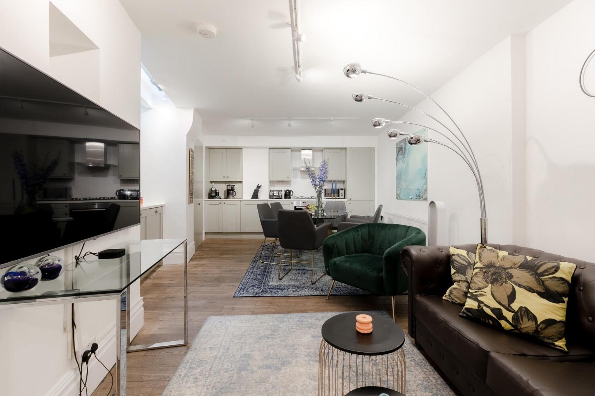 Rare Find Off Oxford St! Soho 5bed Design House For Xxl Groups Lägenhet London