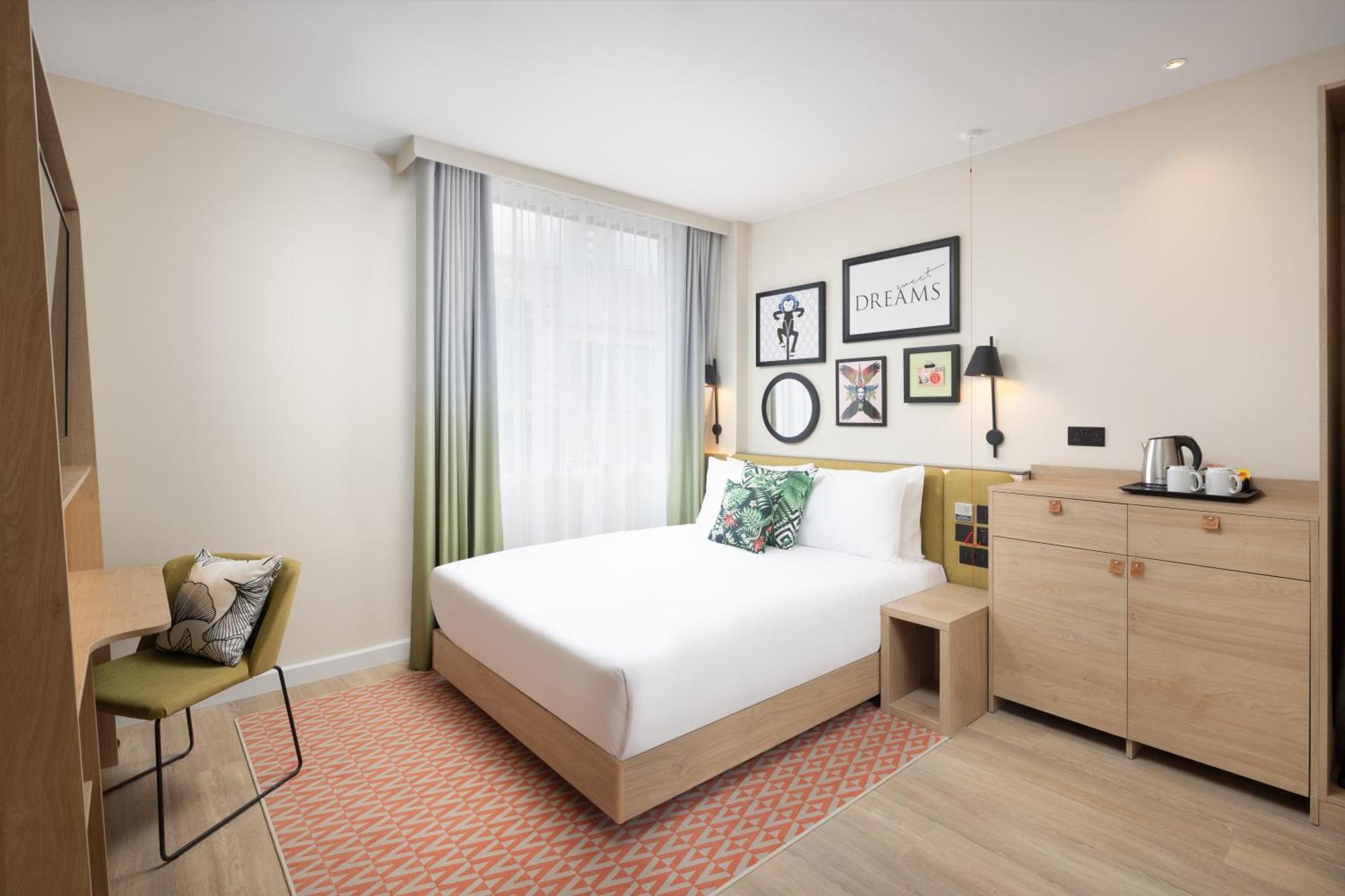 Hotel Hampton By Hilton Old Street 3*