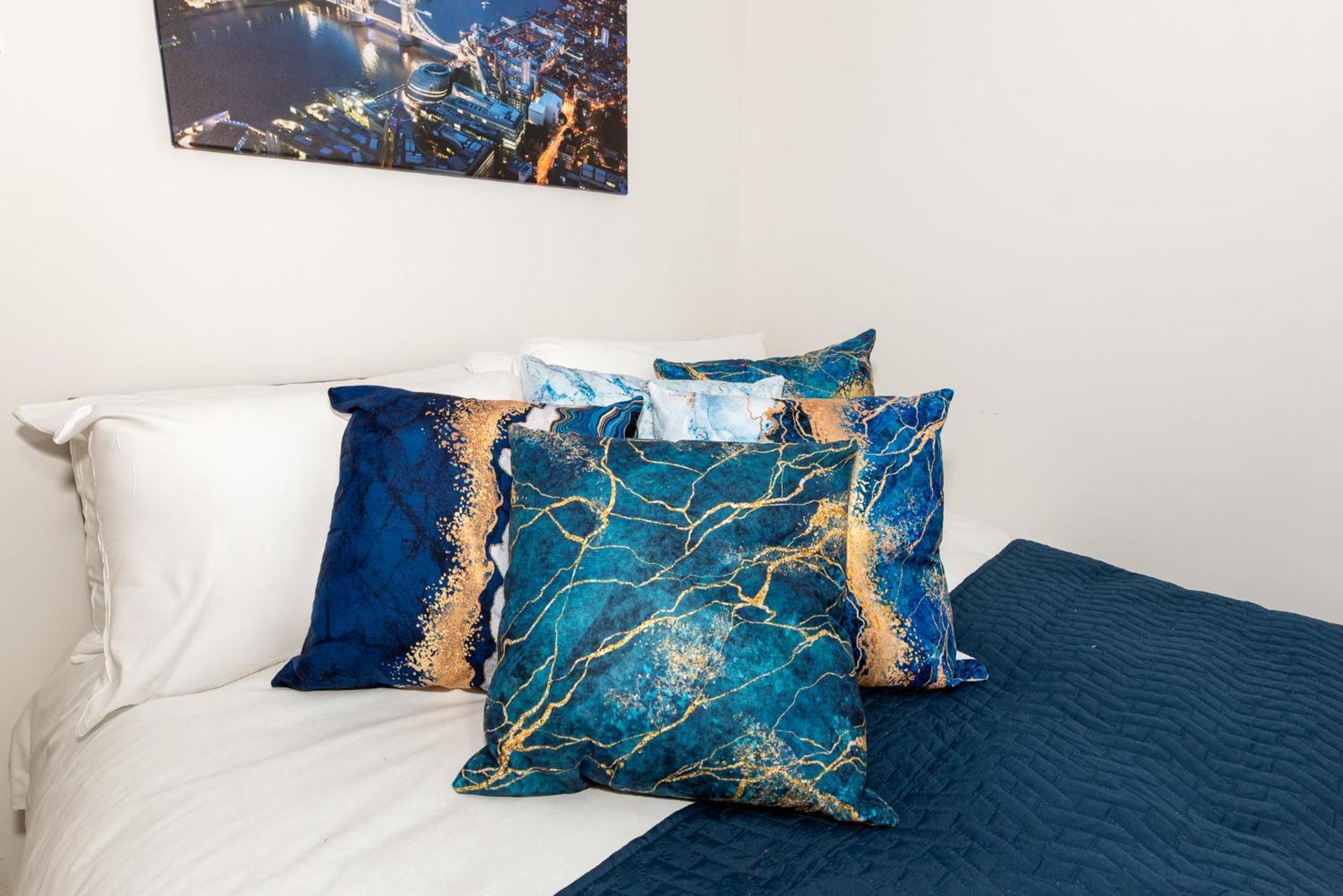 Cozy Ground-floor Studio, Excellent Access Apartment *