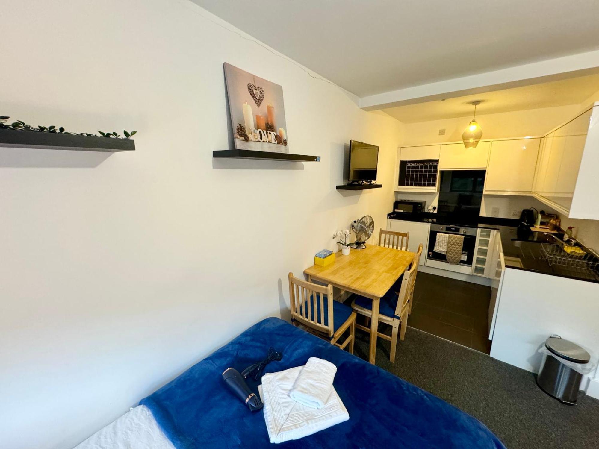 Privat bolig Cosmopolitan Comfort Private Bedrooms In Euston 106 *