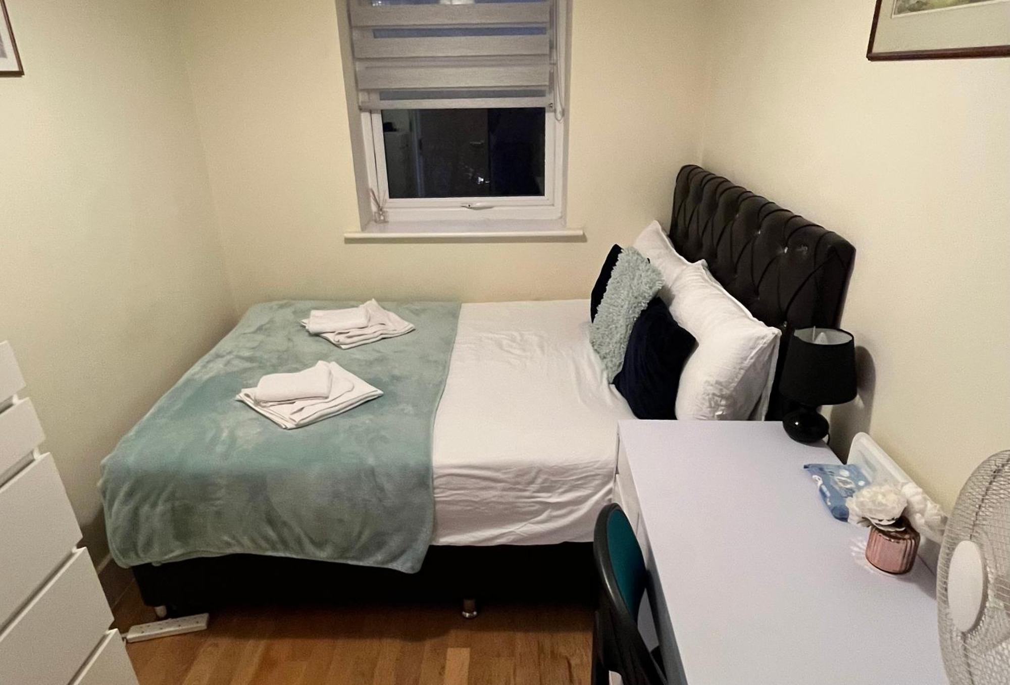 Metropolitan Coziness Private Bedrooms In Euston Station 161 Pensionat *