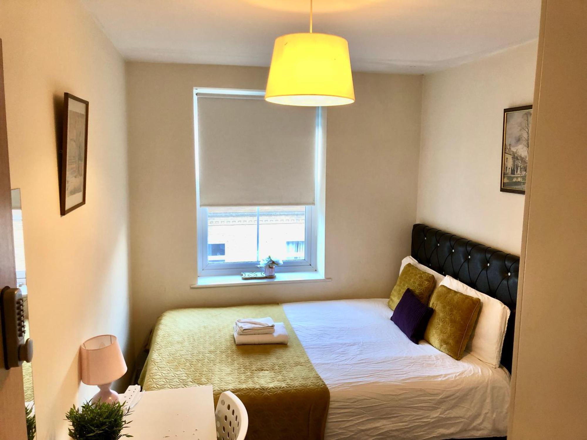 Metropolitan Coziness Private Bedrooms In Euston Station 161 Pensionat *