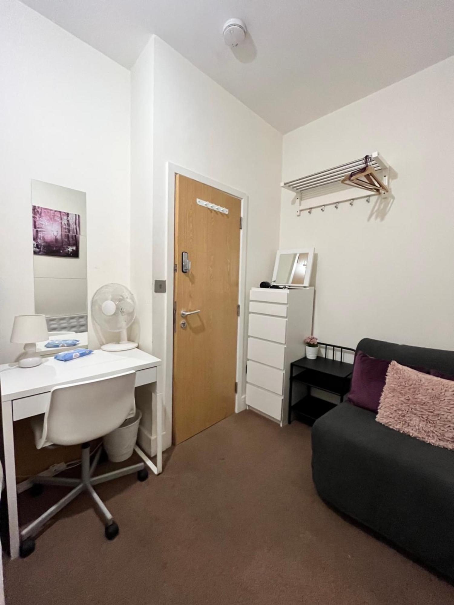 Pensionat Metropolitan Coziness Private Bedrooms In Euston Station 161 *