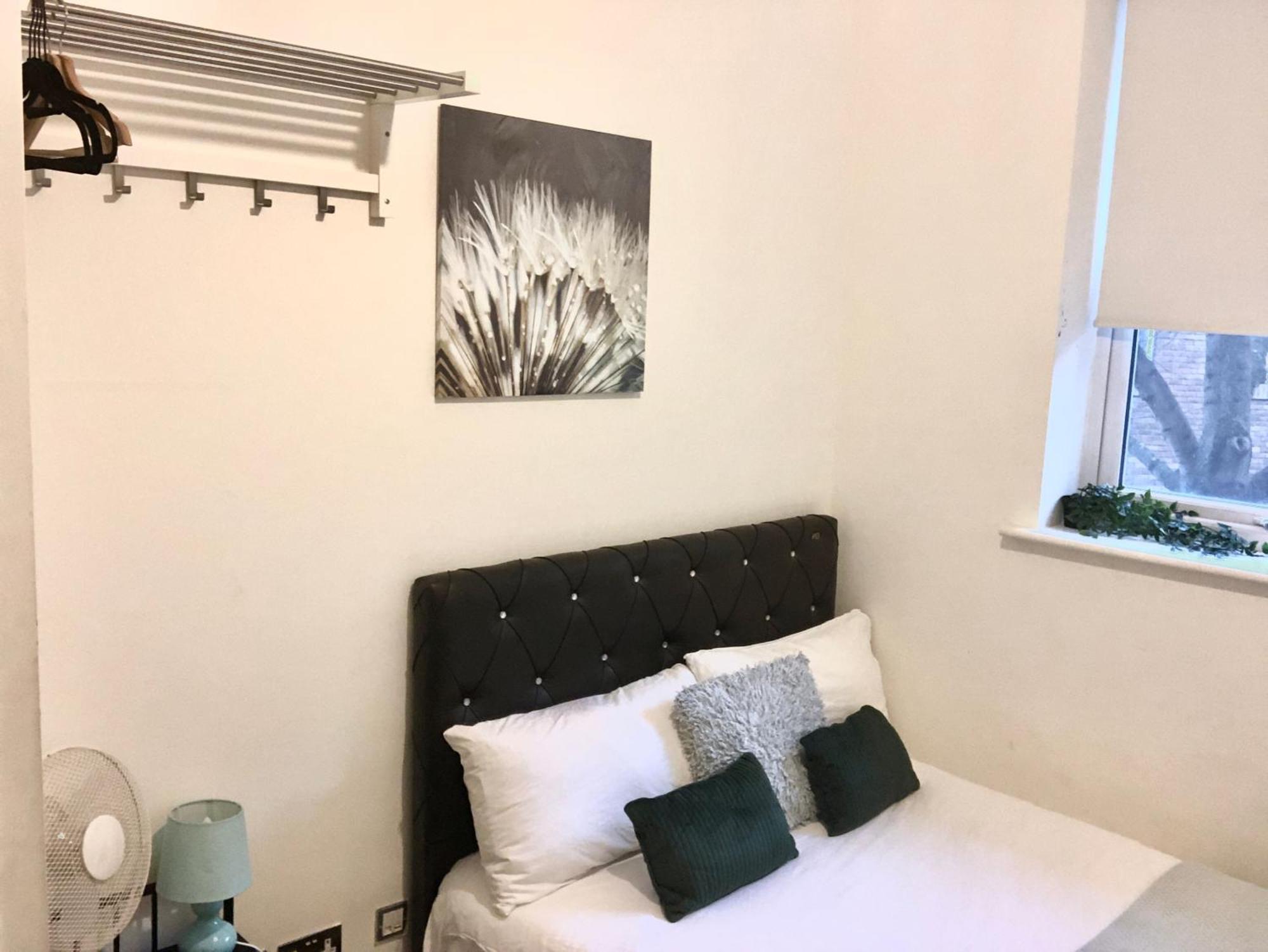Pensionat Metropolitan Coziness Private Bedrooms In Euston Station 161