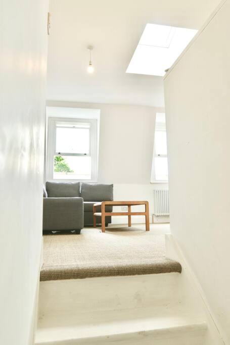 Appartamento North East Loft Apartment. Stoke Newington. *