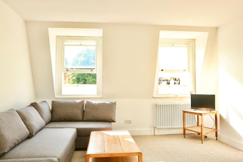 North East Loft Apartment. Stoke Newington. Appartamento