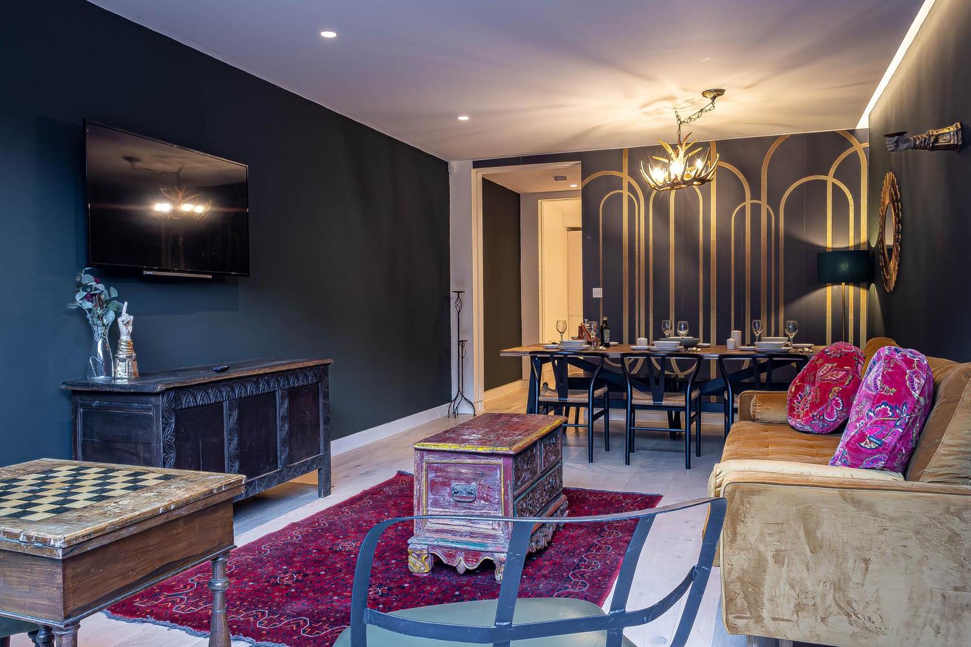 The Arches Luxurious Three Bedroom Close To Hampstead Heath With Garden Balcony And Courtyard Appartement Londen