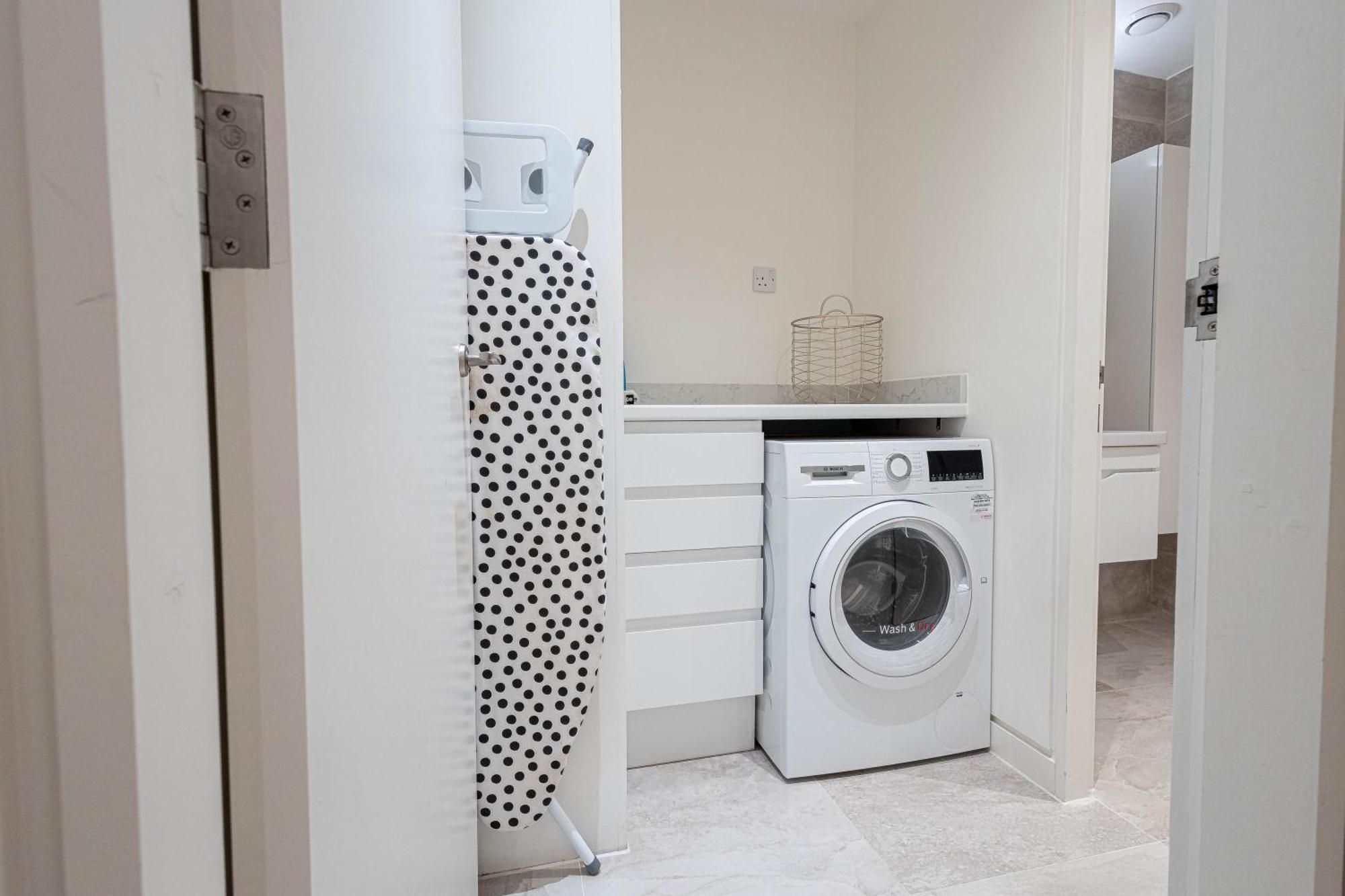 The Arches Luxurious Three Bedroom Close To Hampstead Heath With Garden Balcony And Courtyard Londen