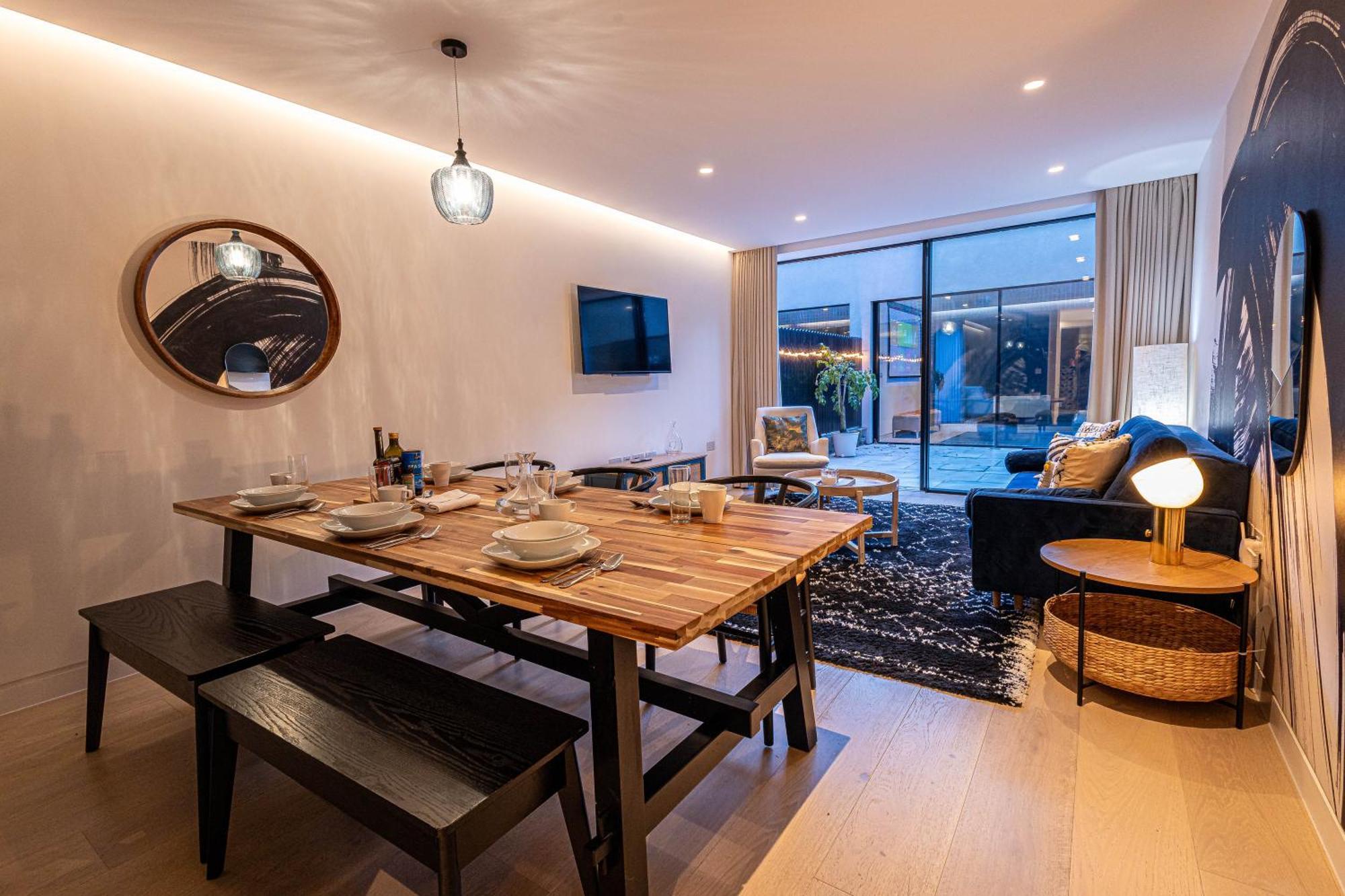 The Arches Luxurious Three Bedroom Close To Hampstead Heath With Garden Balcony And Courtyard Appartement *