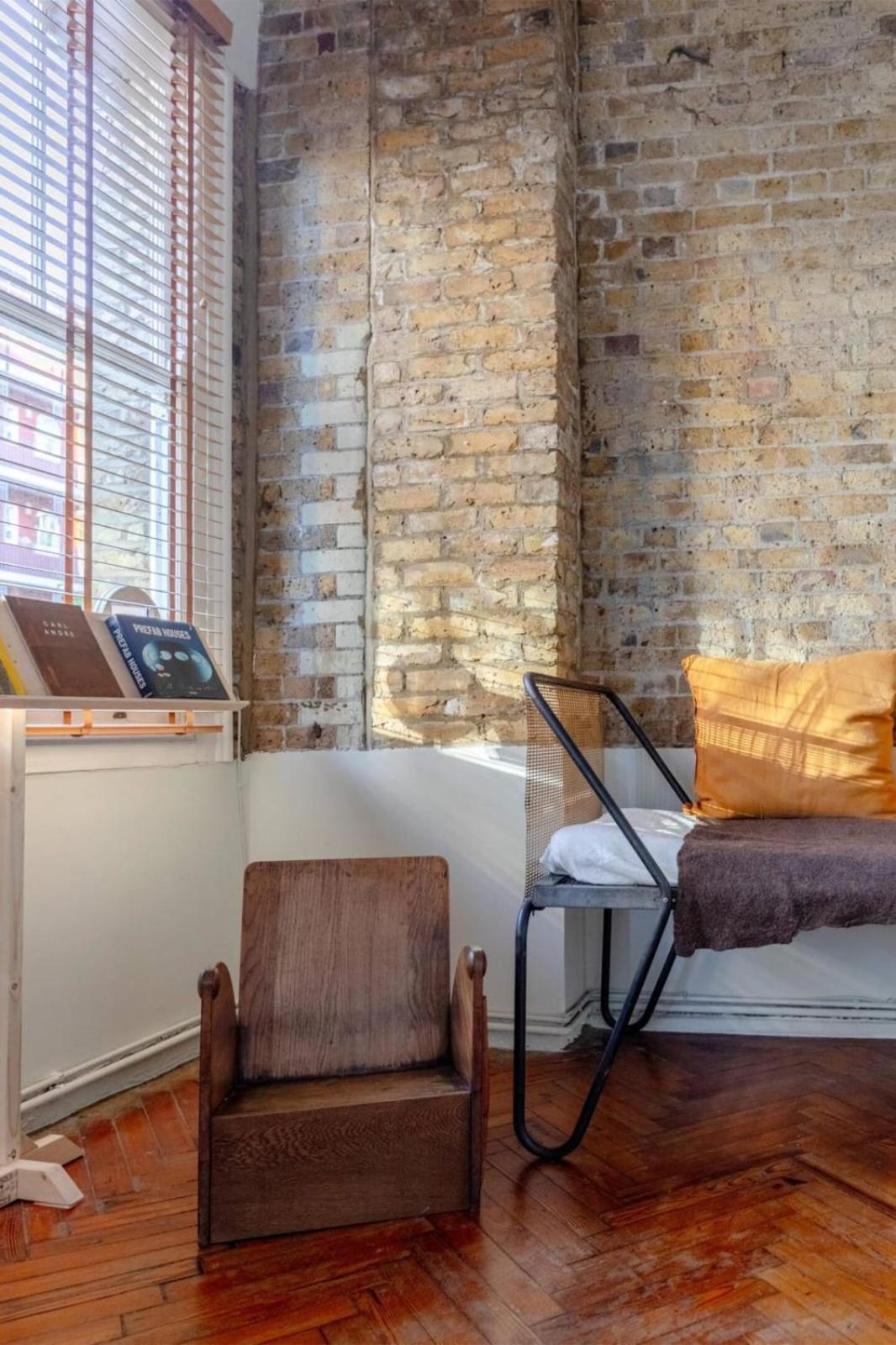 Tastefully Curated Mezzanine Flat Hackney! Lägenhet *