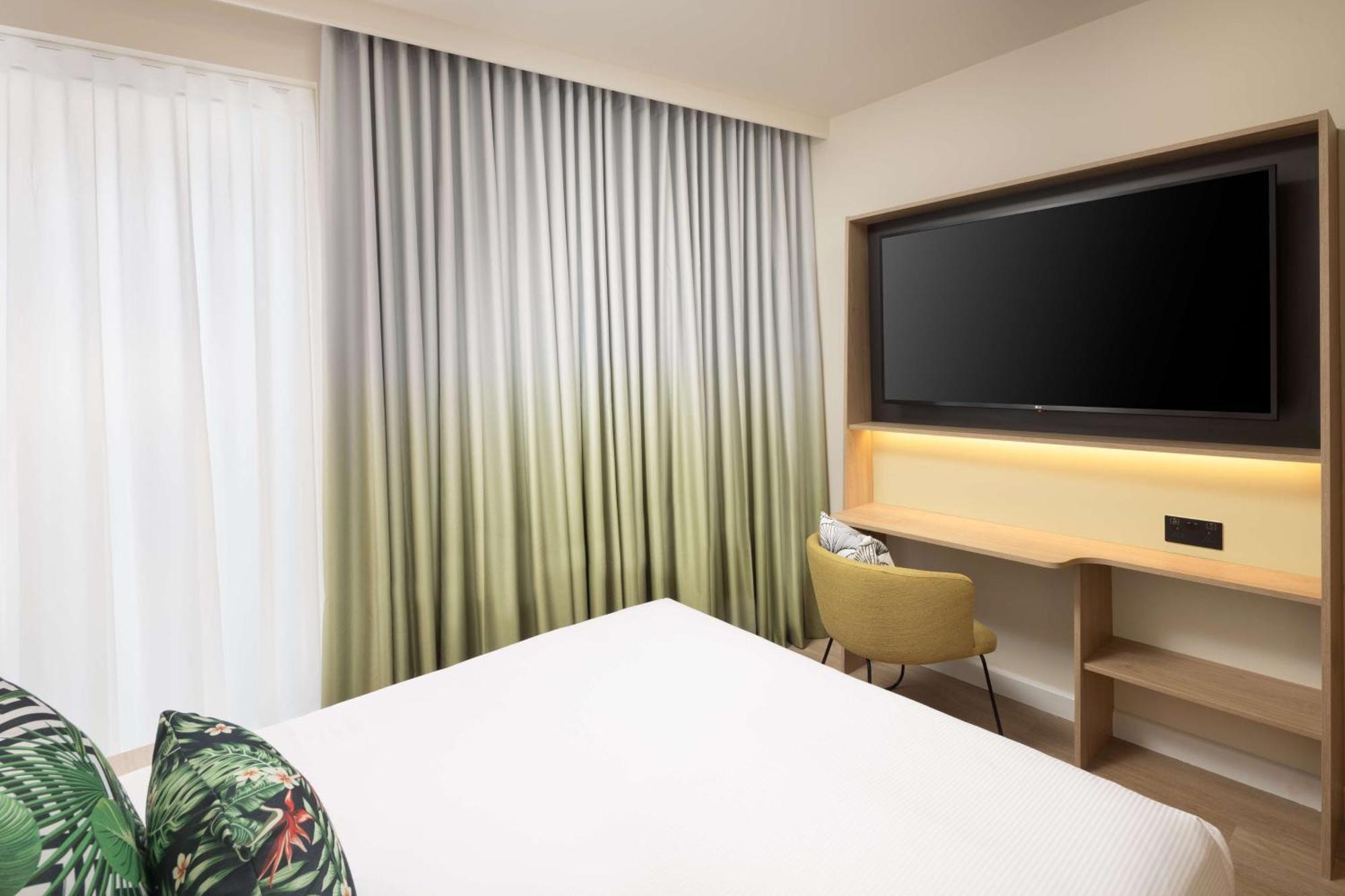 Hampton By Hilton Old Street Hotel 3*