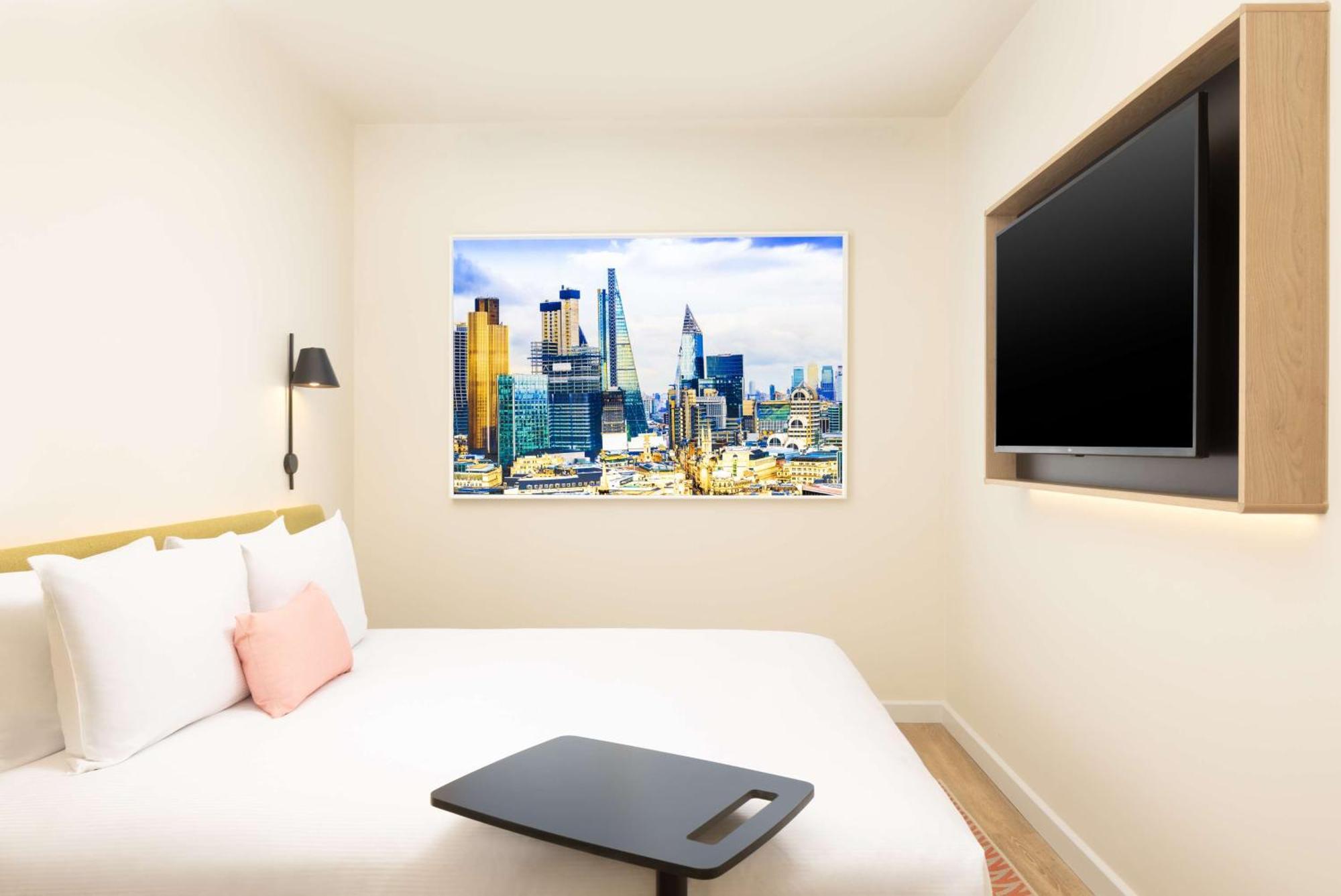 Hampton By Hilton Old Street 3*