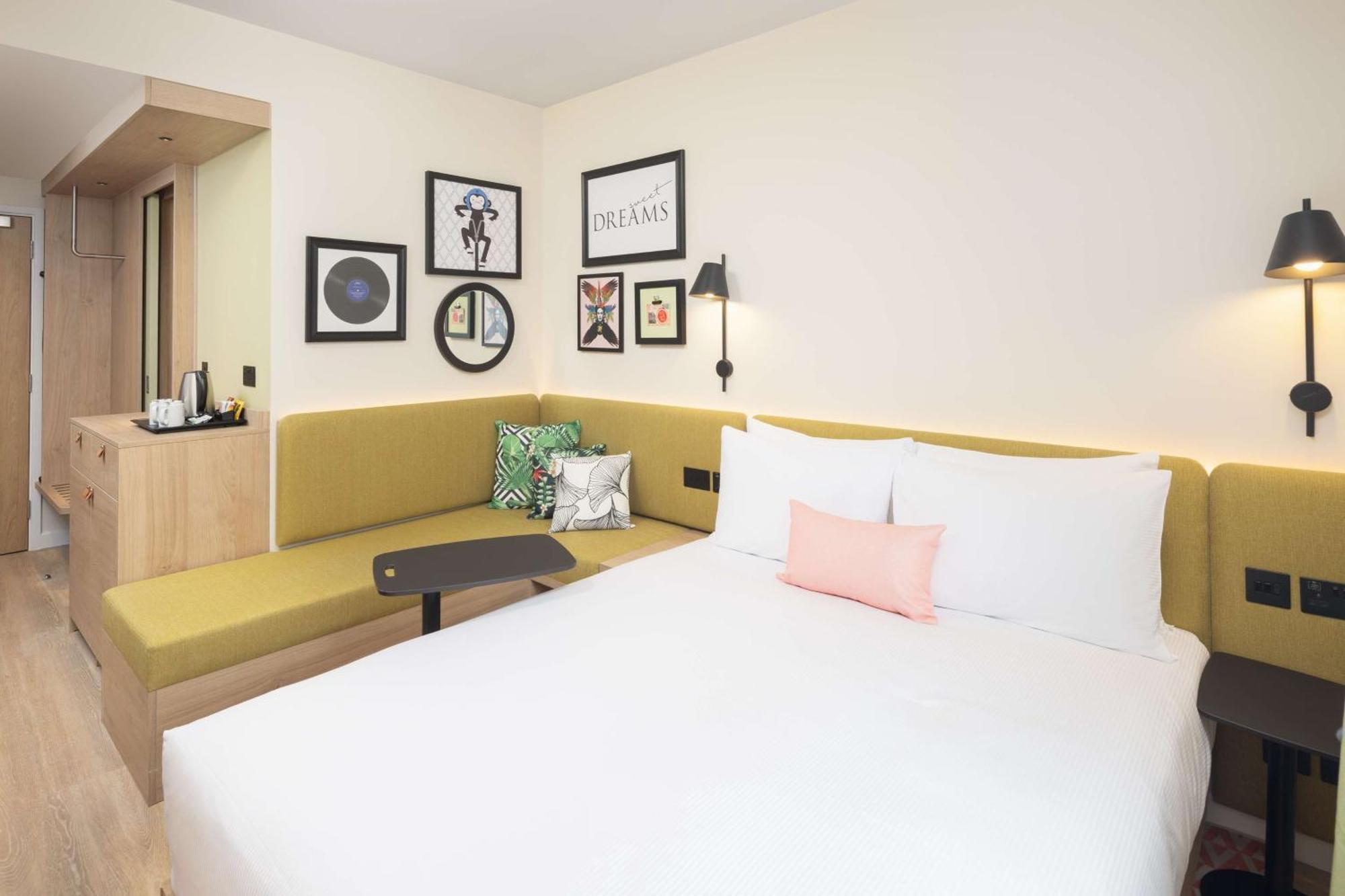 Hampton By Hilton Old Street Hotel