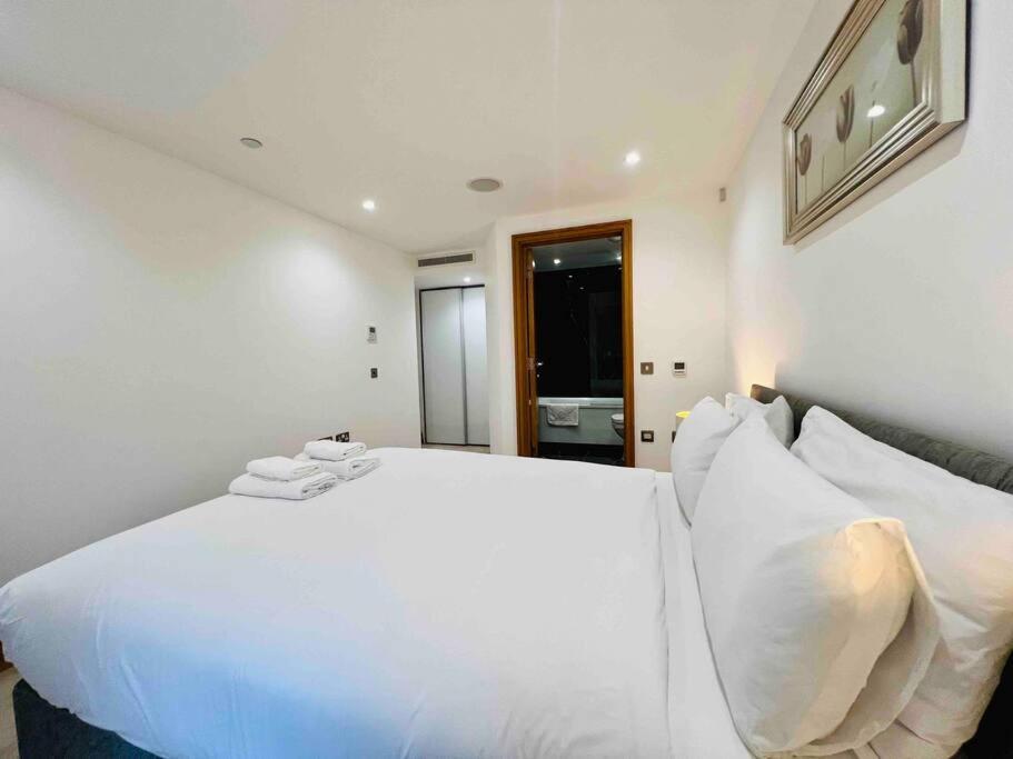 Lon Marylebone 2br -gem Apartment London