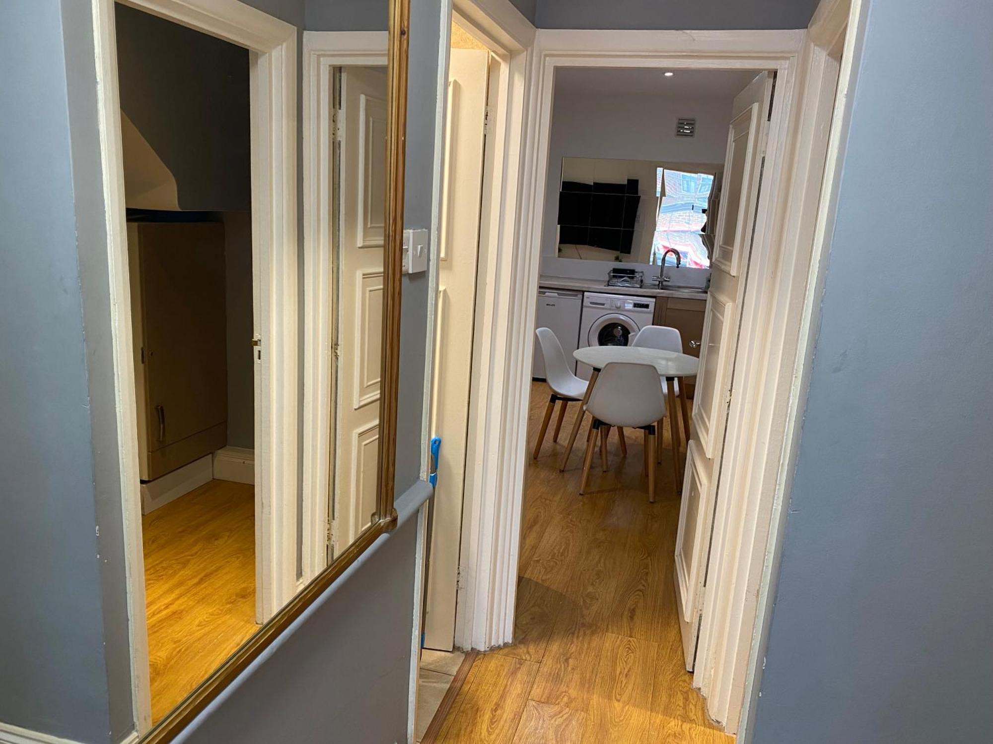 Apartment Impeccable 2-bed In *