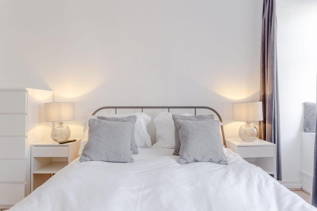 Apartment Glenmore London