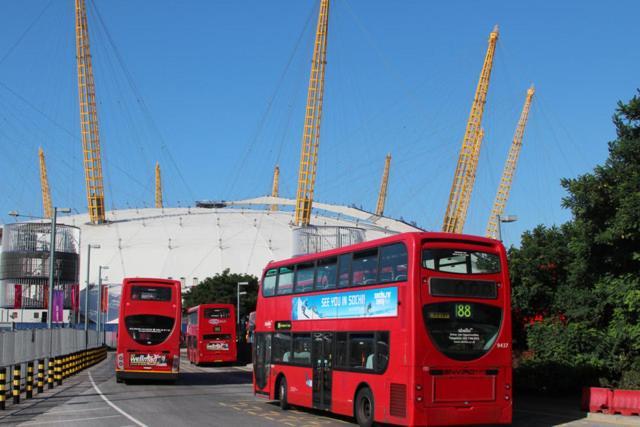 Apartment February Bliss Special, Unwind In Style With Our Exclusive Sa Promo, Book Now London