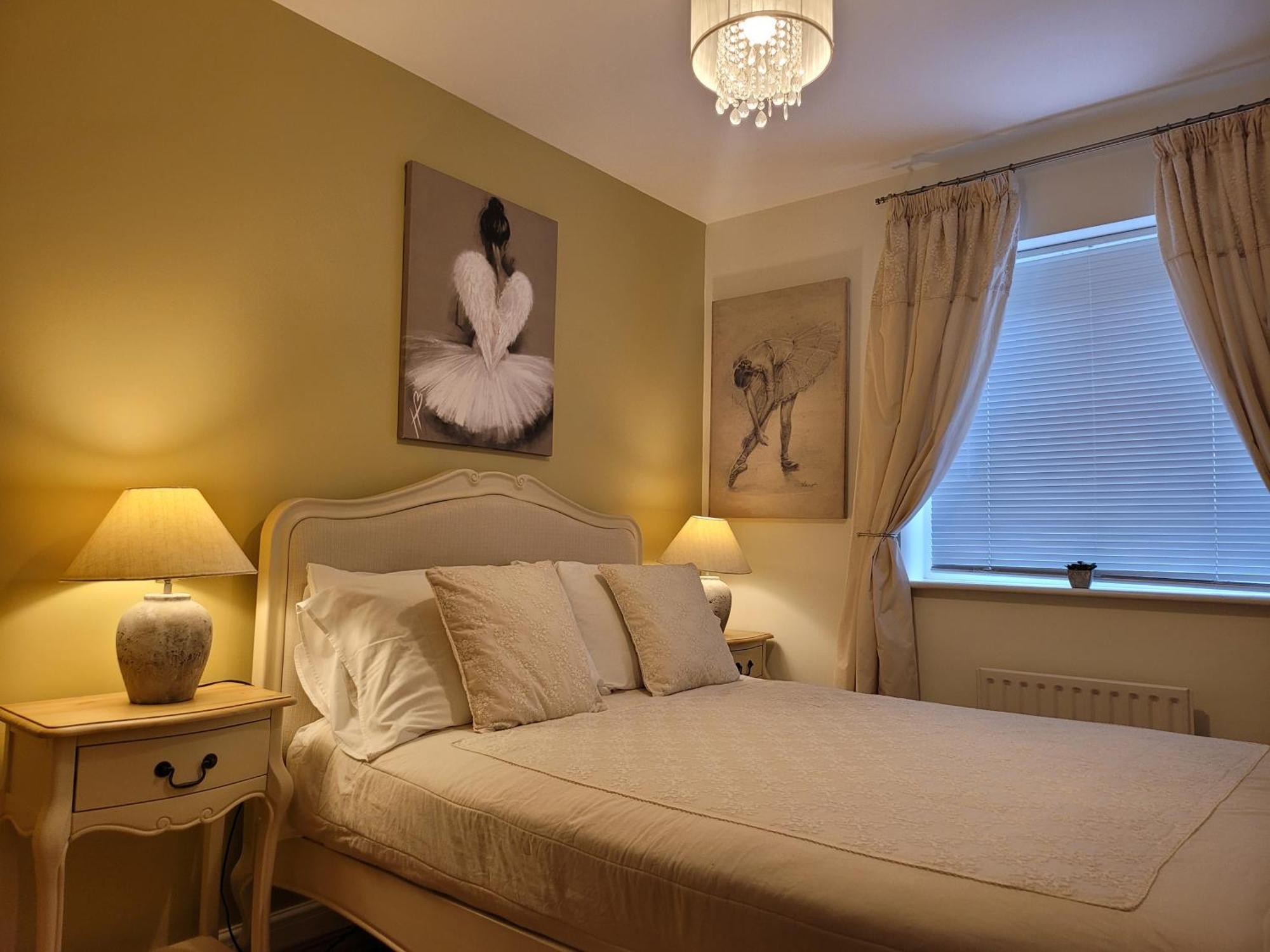 Lägenhet Three Bedroom By Beautiful Park *