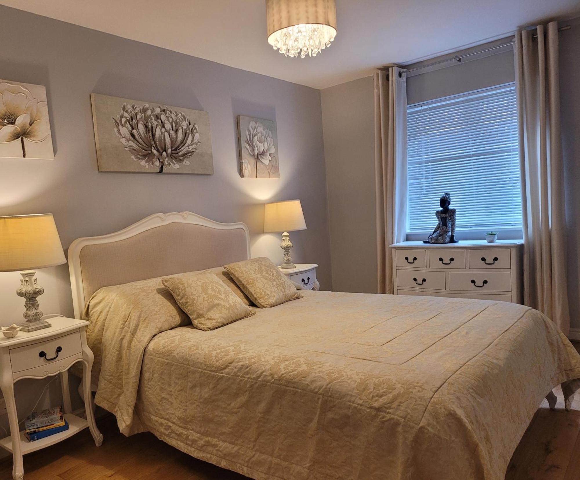 Lägenhet Three Bedroom By Beautiful Park London