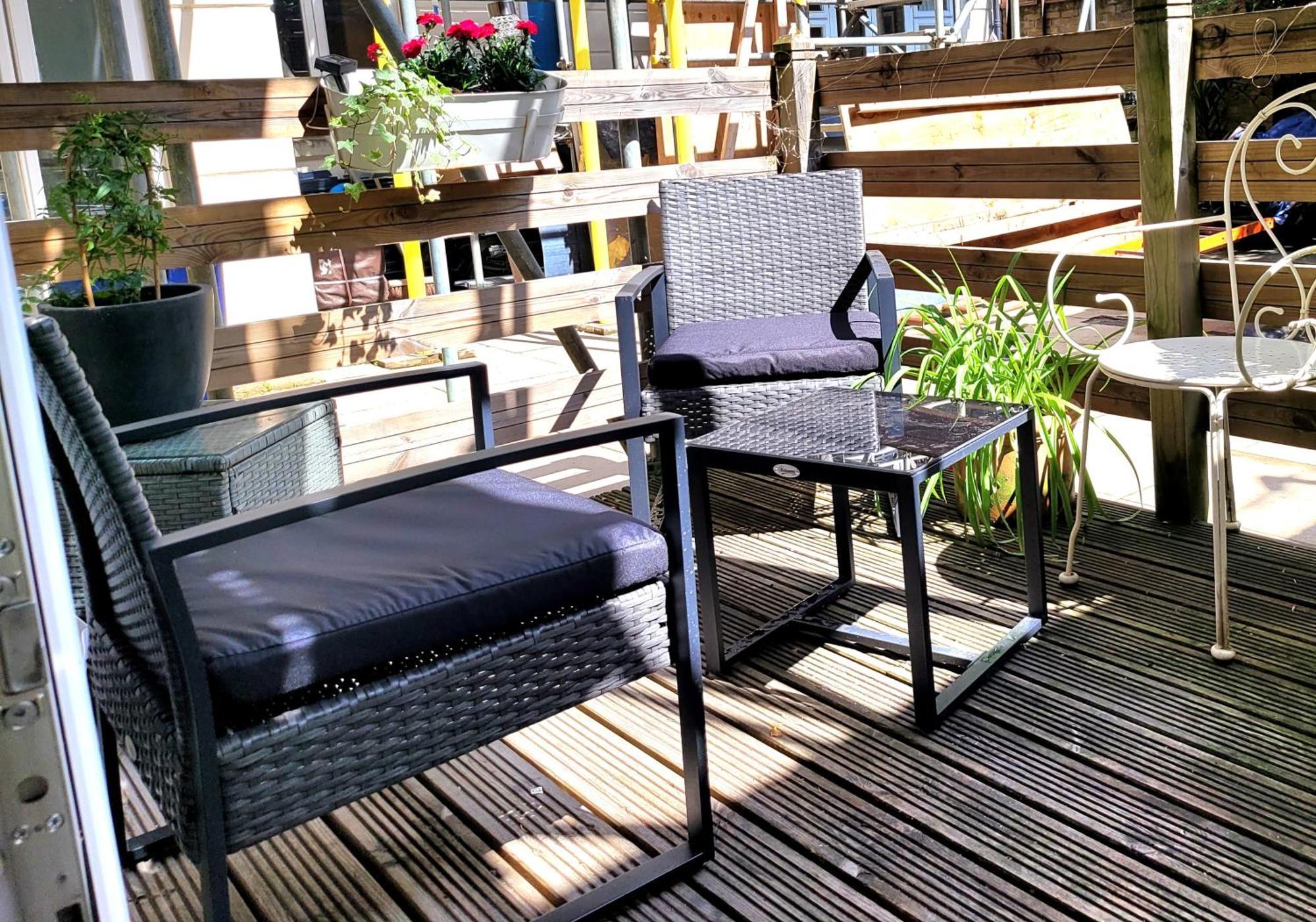 Three Bedroom By Beautiful Park Lägenhet London