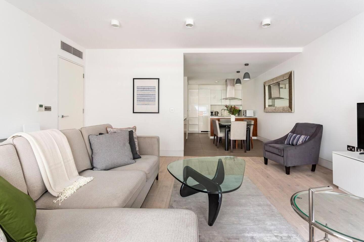 - 2 Beds - Sleeps 4 - Lift * Londen