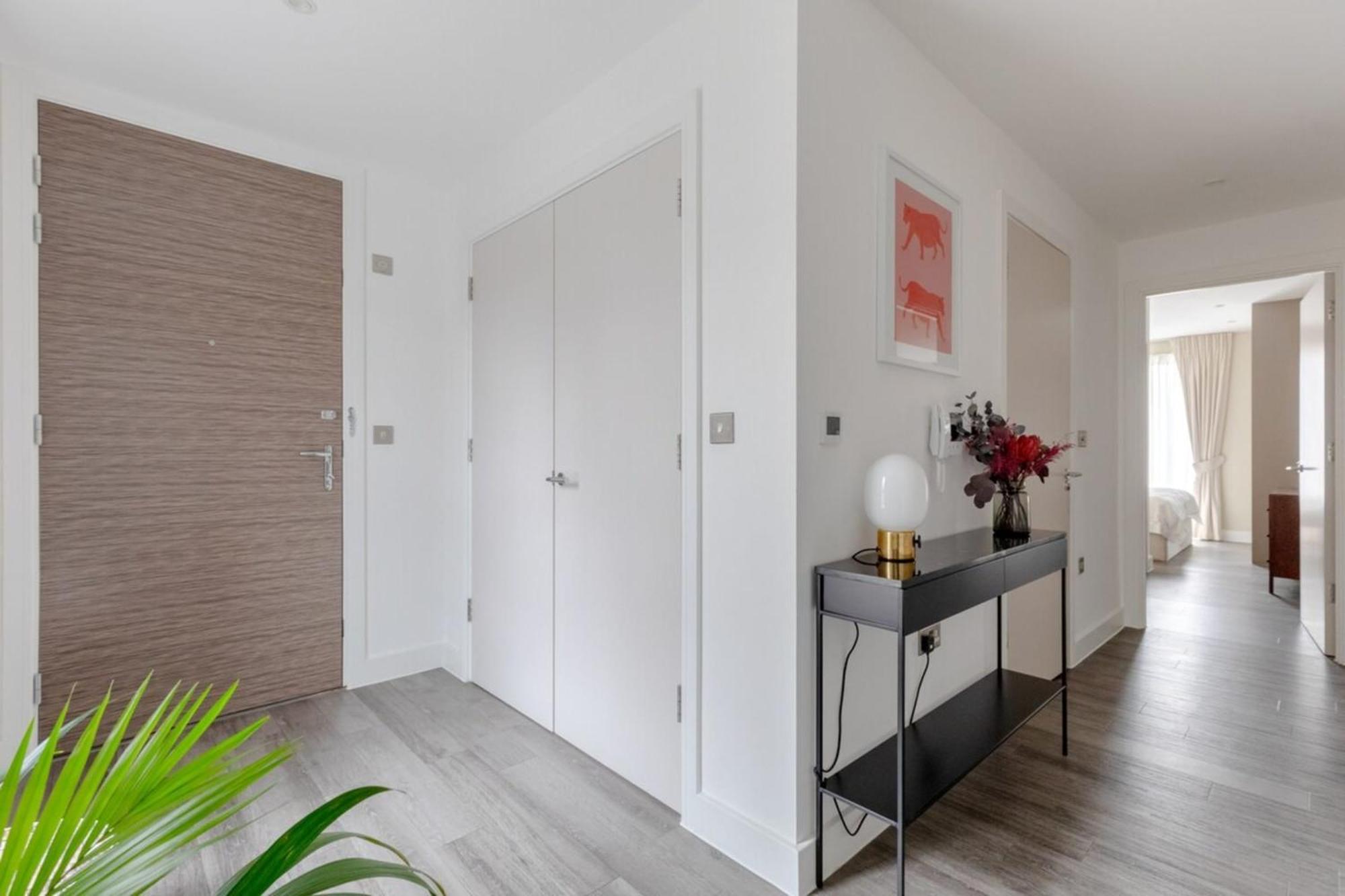 Elegant & Serene 2bd Flat Wroof Terrace Hoxton! Lägenhet *