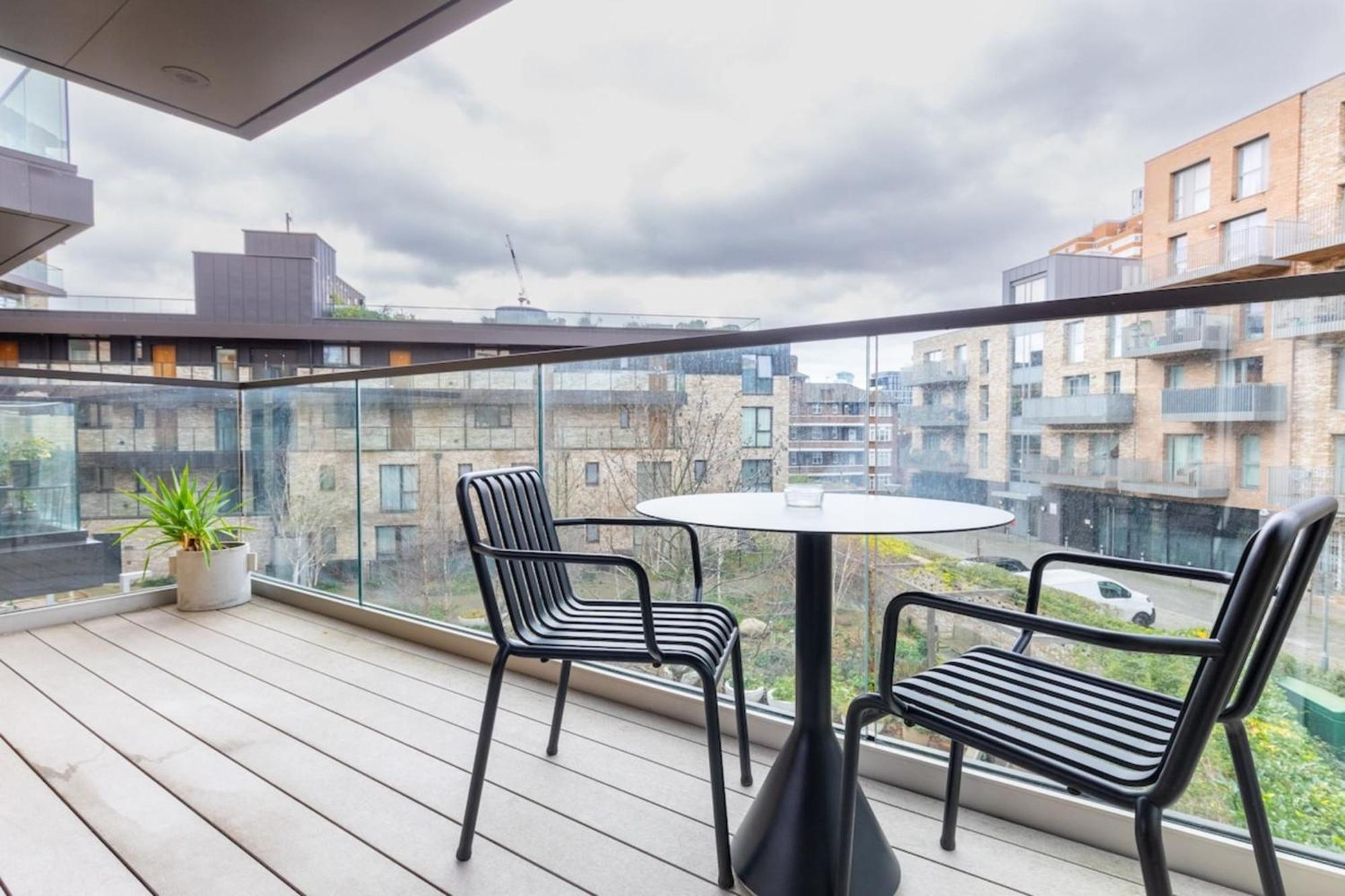 Elegant & Serene 2bd Flat Wroof Terrace Hoxton! Lägenhet *