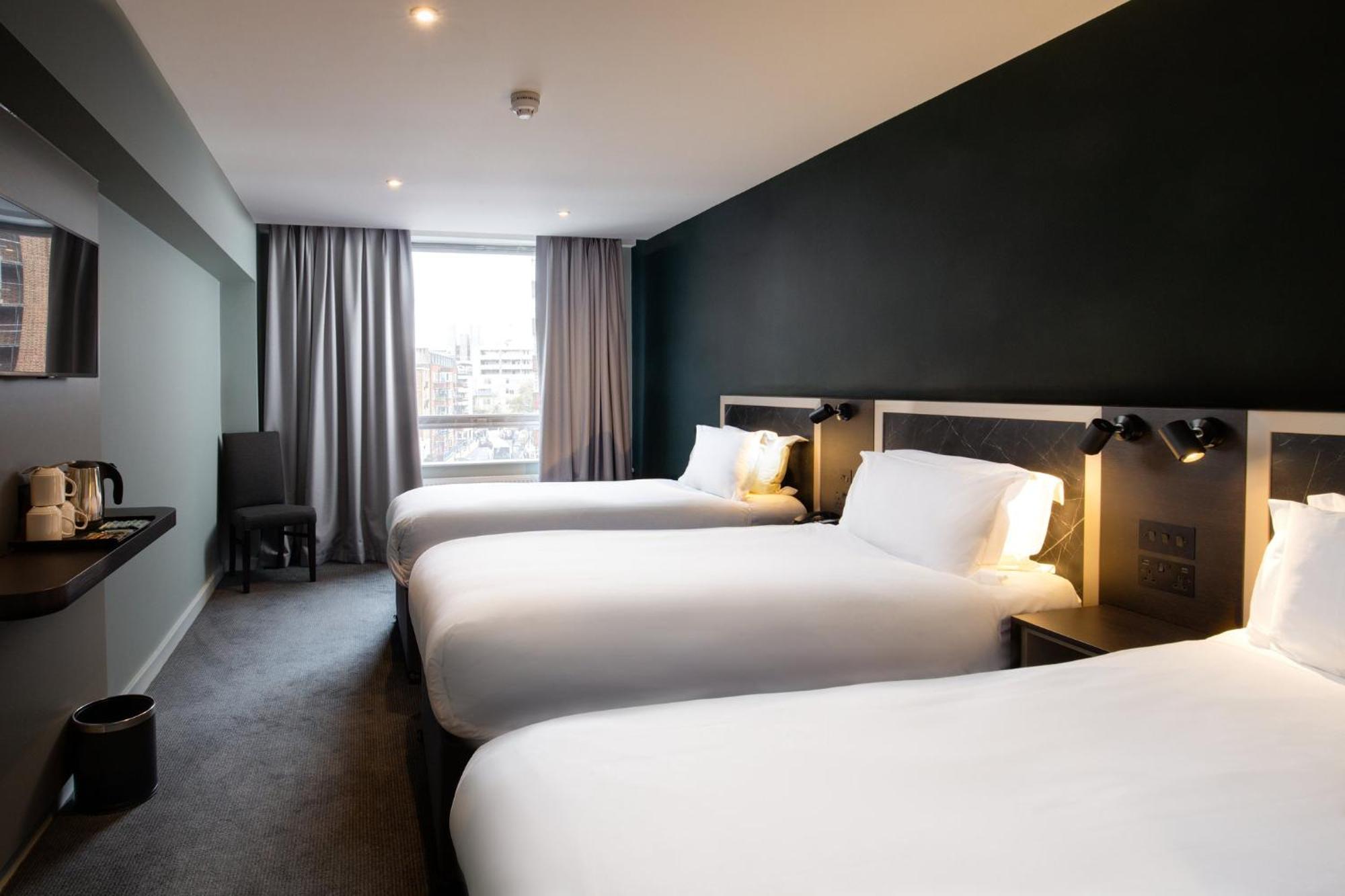 Royal National Hotell 3*