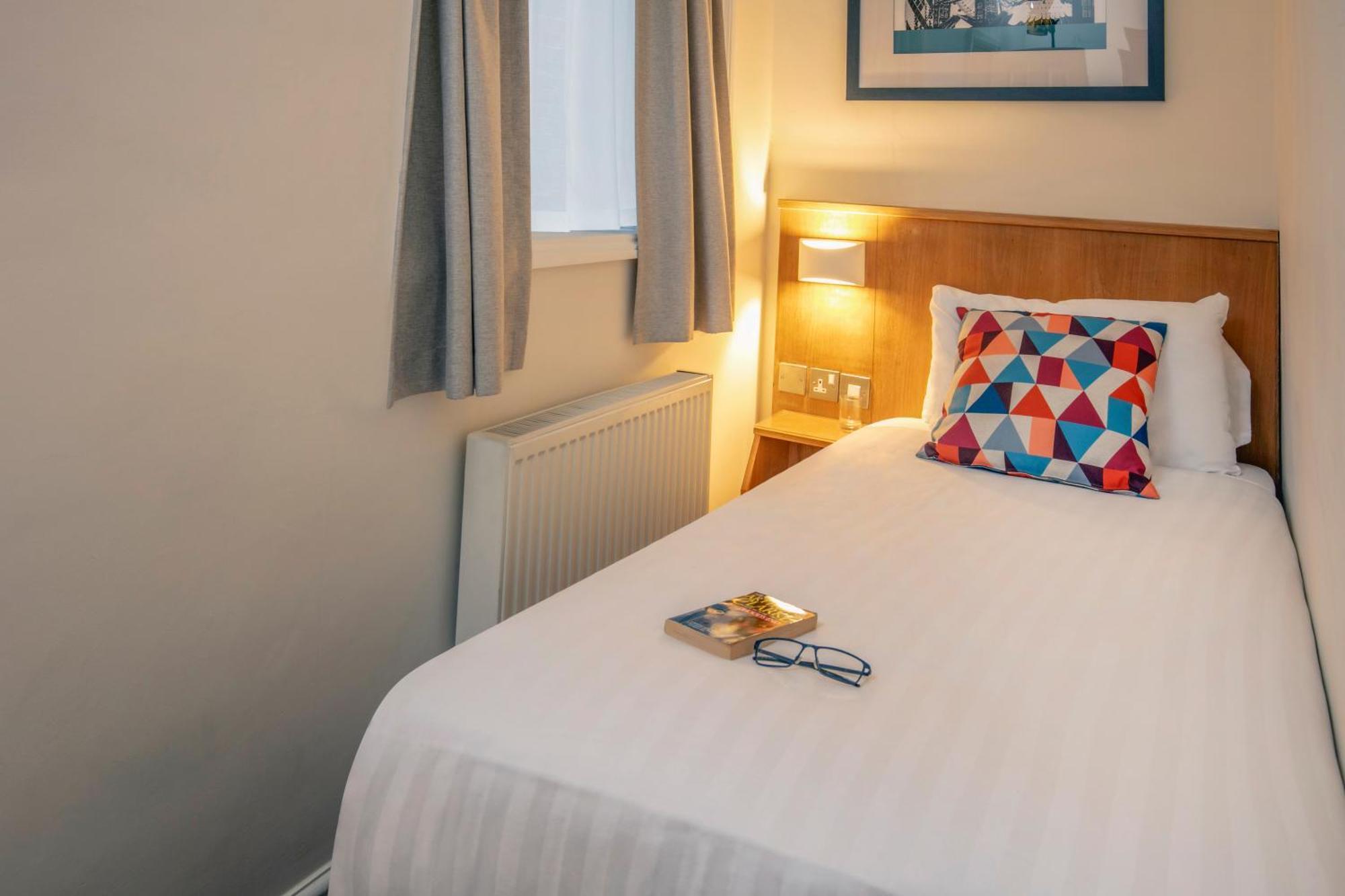 Hotell Queensway Hotel, Sure Collection By Western 3*