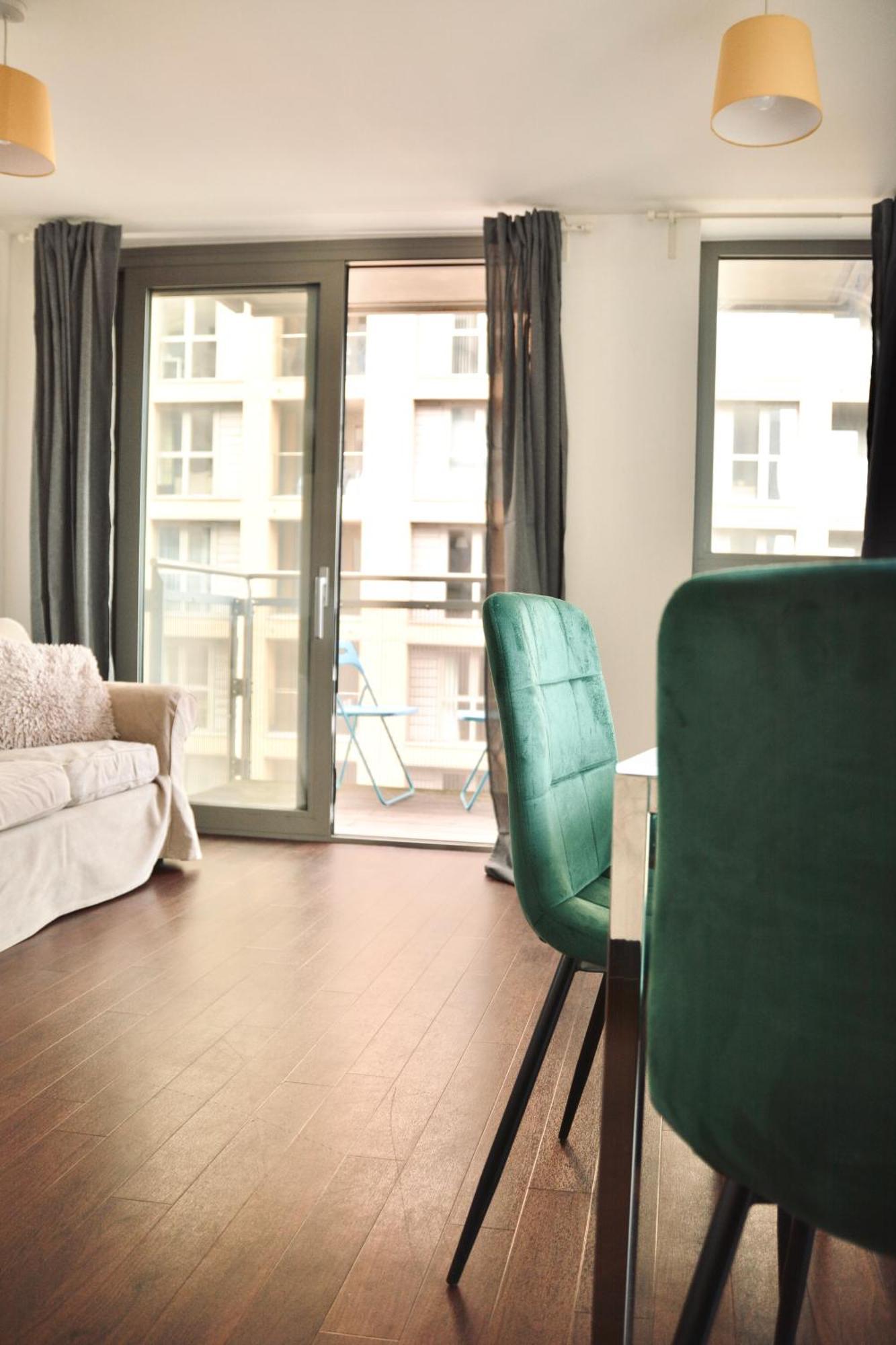 Venice Court Apartment