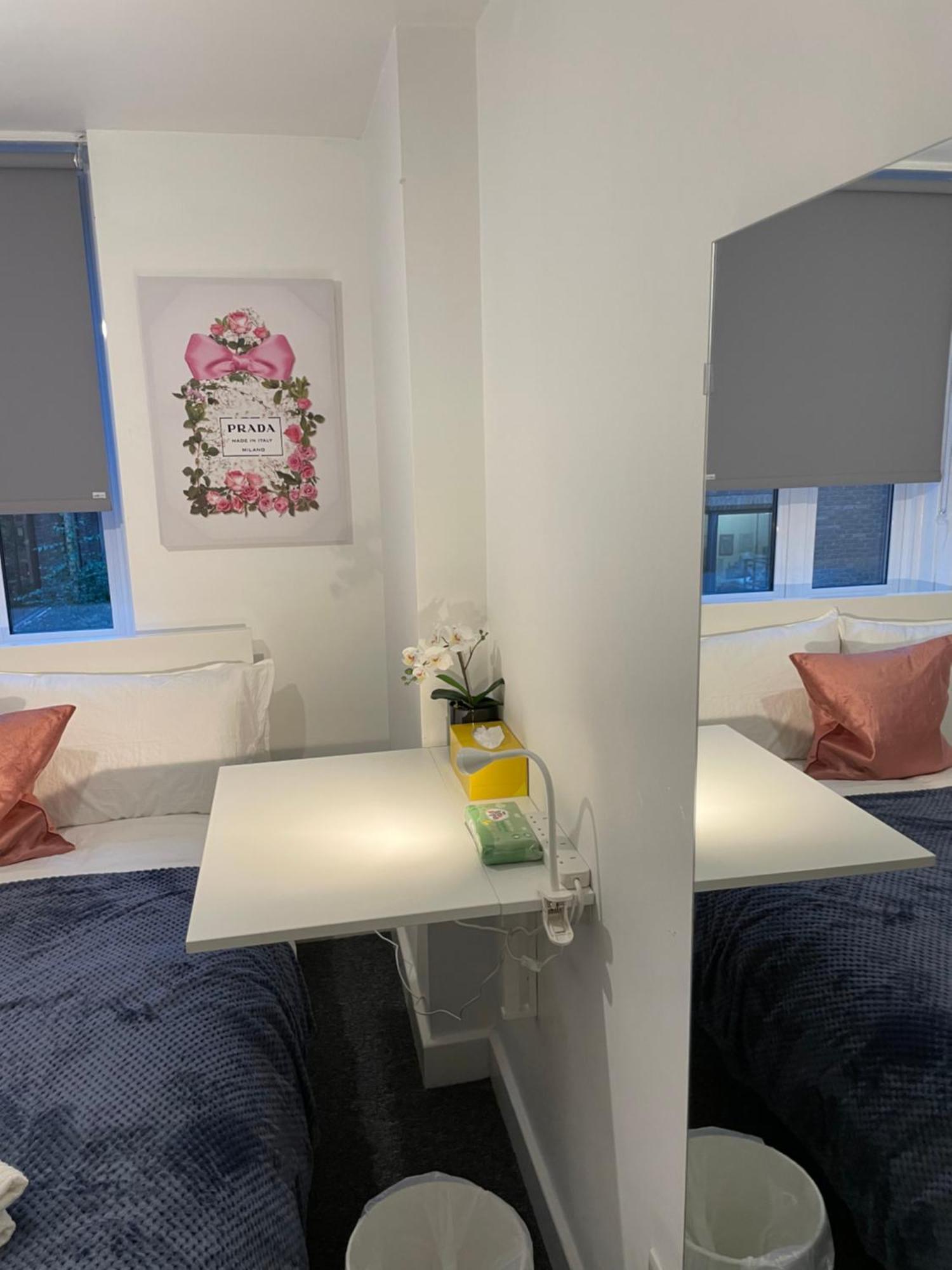 Privat overnatting Lovely Double In Euston & Square In