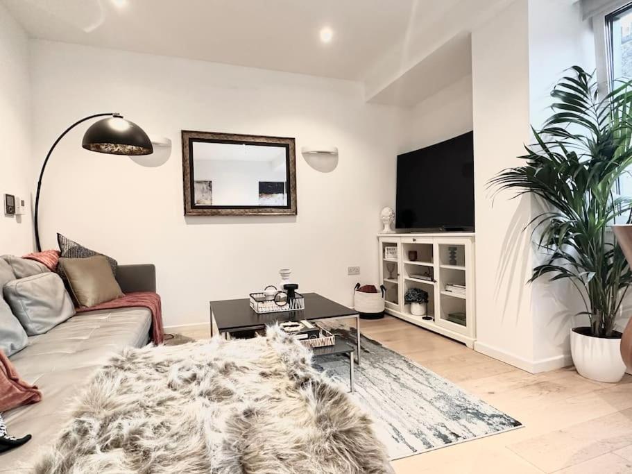Appartement Modern 2 Bedroom In Central *