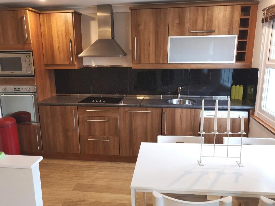 Pimlico Sw1 - Location Location! Light And Spacious One Bedroom In A Stunning Victorian Building. Great Storage! London