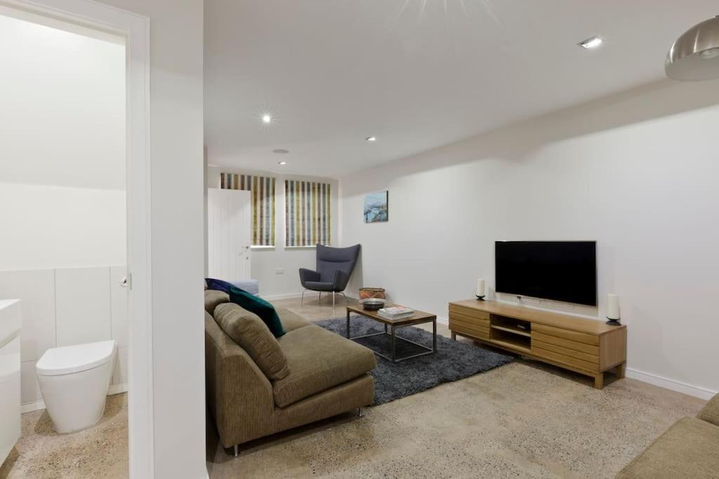 Modern Town House In Barnes, West Feriehus *