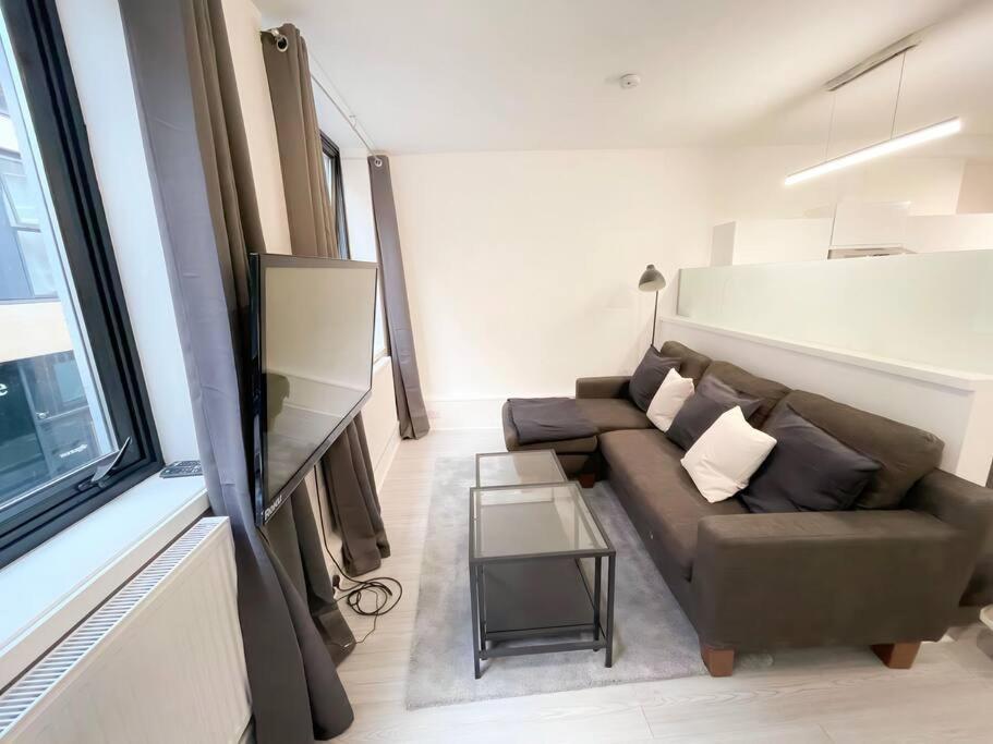 6 Bedroom In A 3 Building Complex, Great For Large Group Bookings, Location Lejlighed *