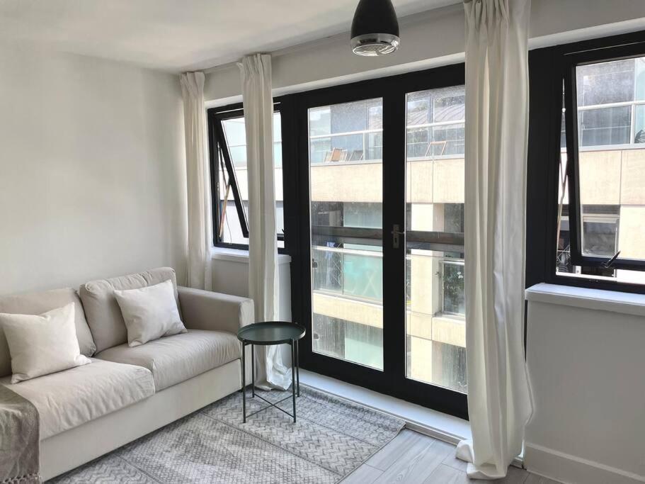 6 Bedroom In A 3 Building Complex, Great For Large Group Bookings, Location Lejlighed