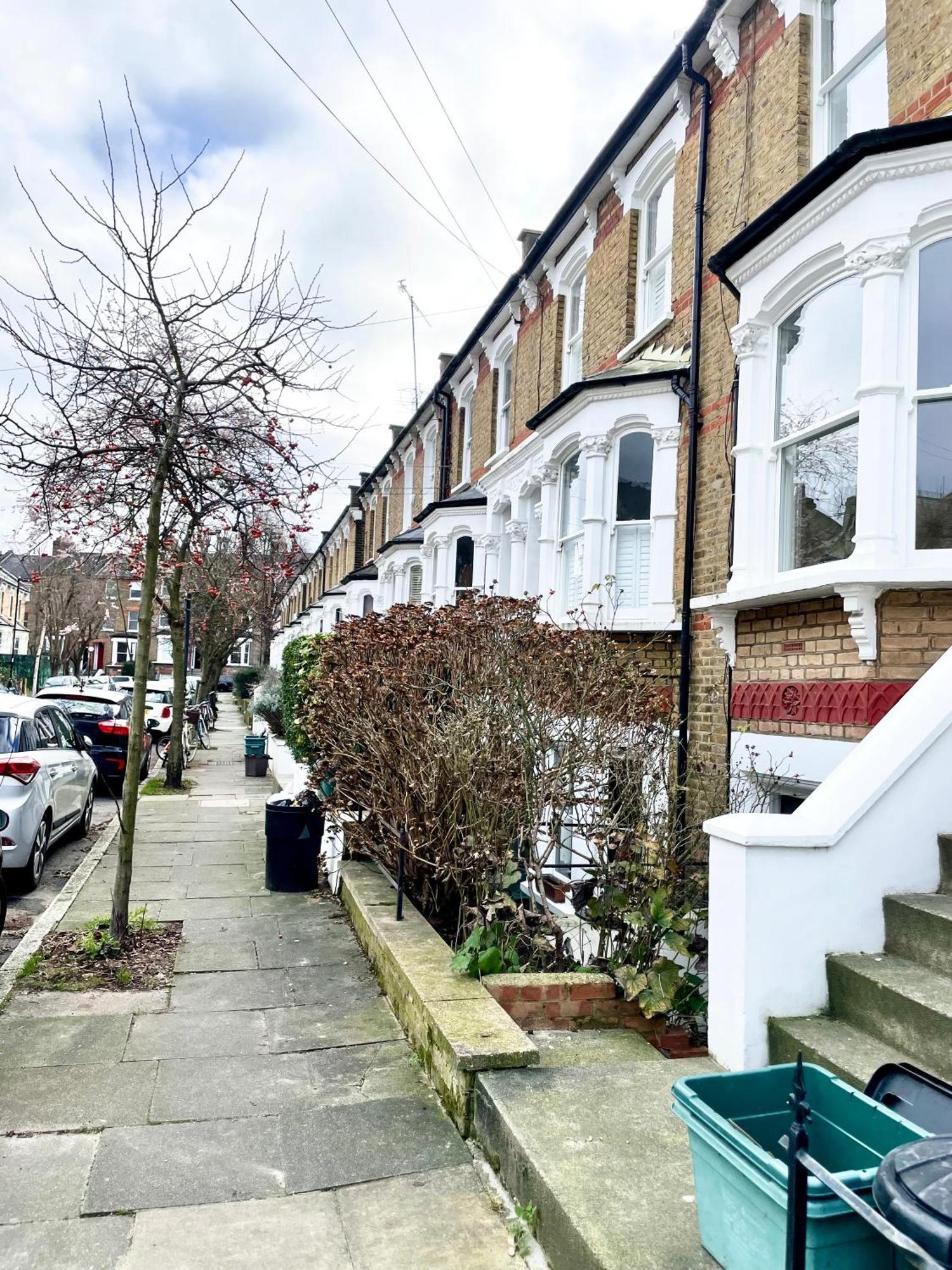 Great Value With Garden In Tufnell Park Near Emirates Stadium And 10 Mins To Kings Cross Londra