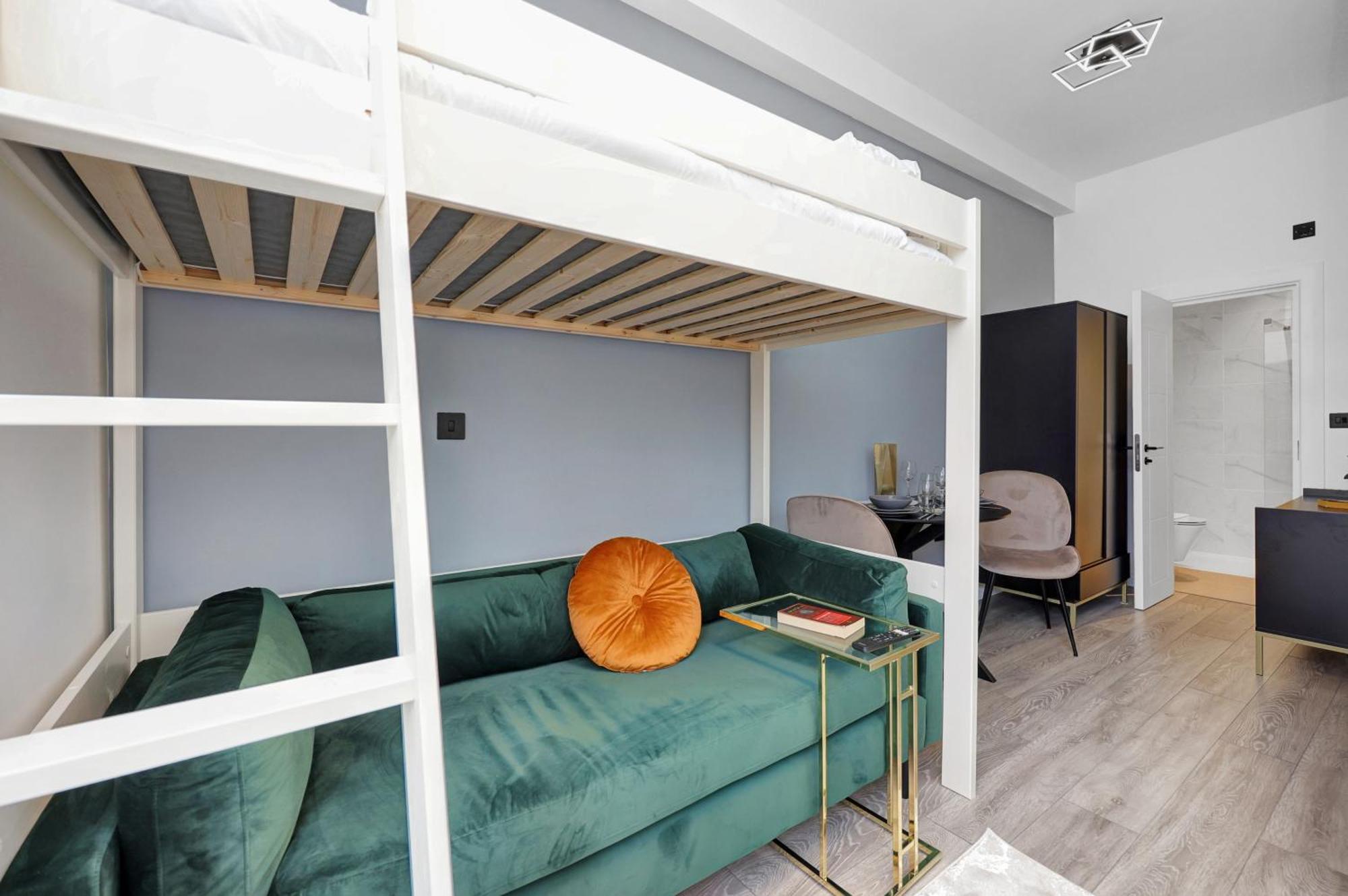 Apartment Hilldrop Short Term & Flexible Renting Islington With Free Wifi, Parking & Garden *