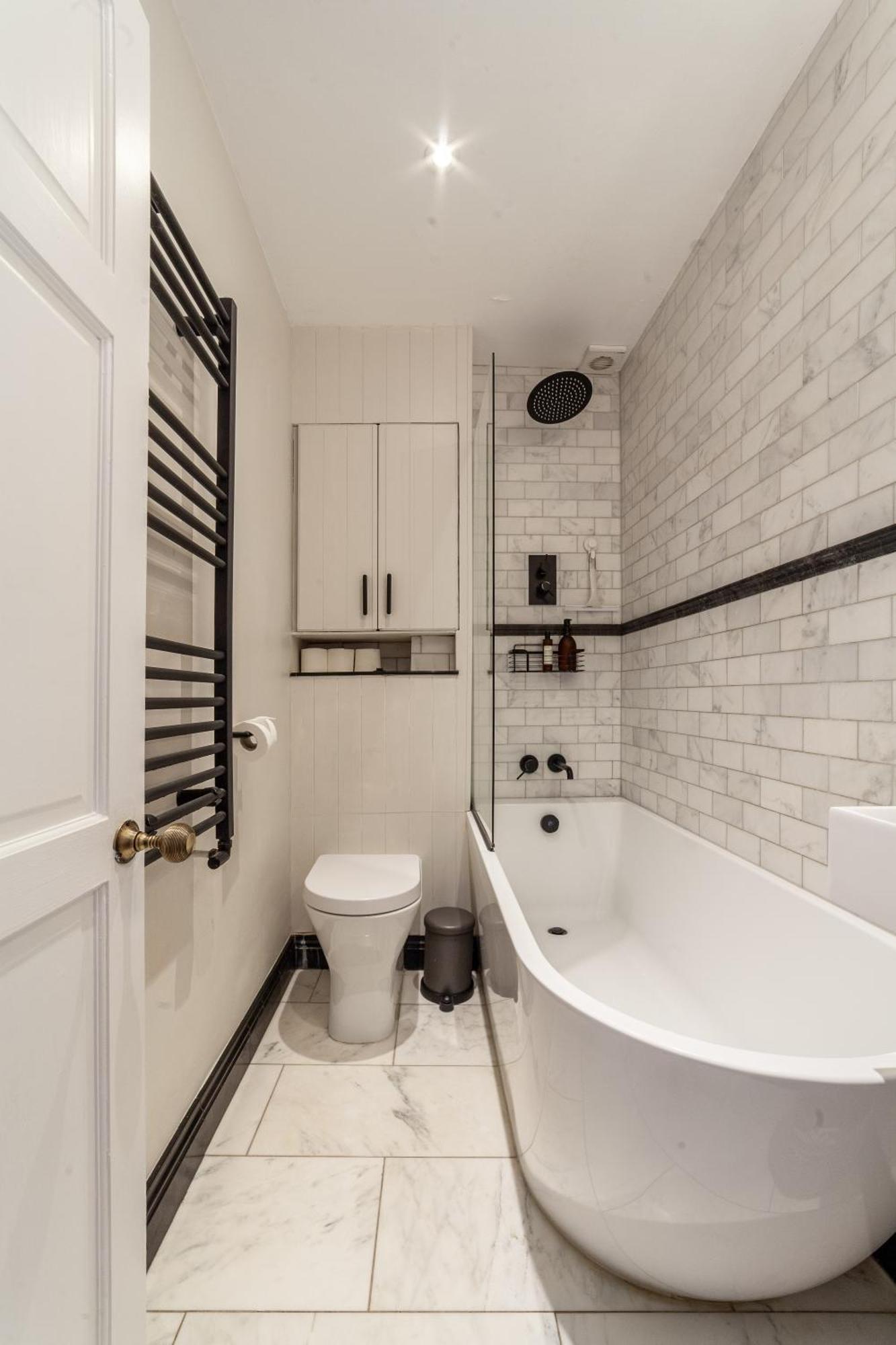 Arte - 2 Bed Luxurious Flat, Garden, 5min Dalston St., Parking Available, Serviced - Up To 5 Ppl Apartment