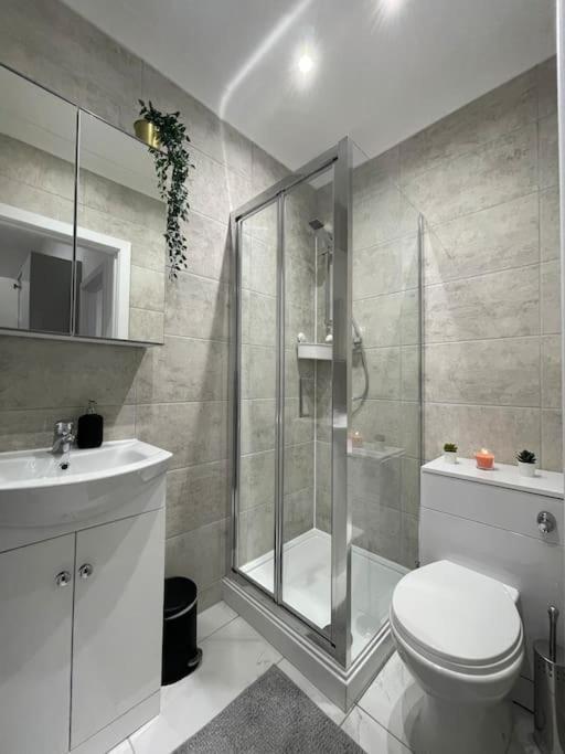 Leilighet A Brilliant One Double Bedroom Flat London