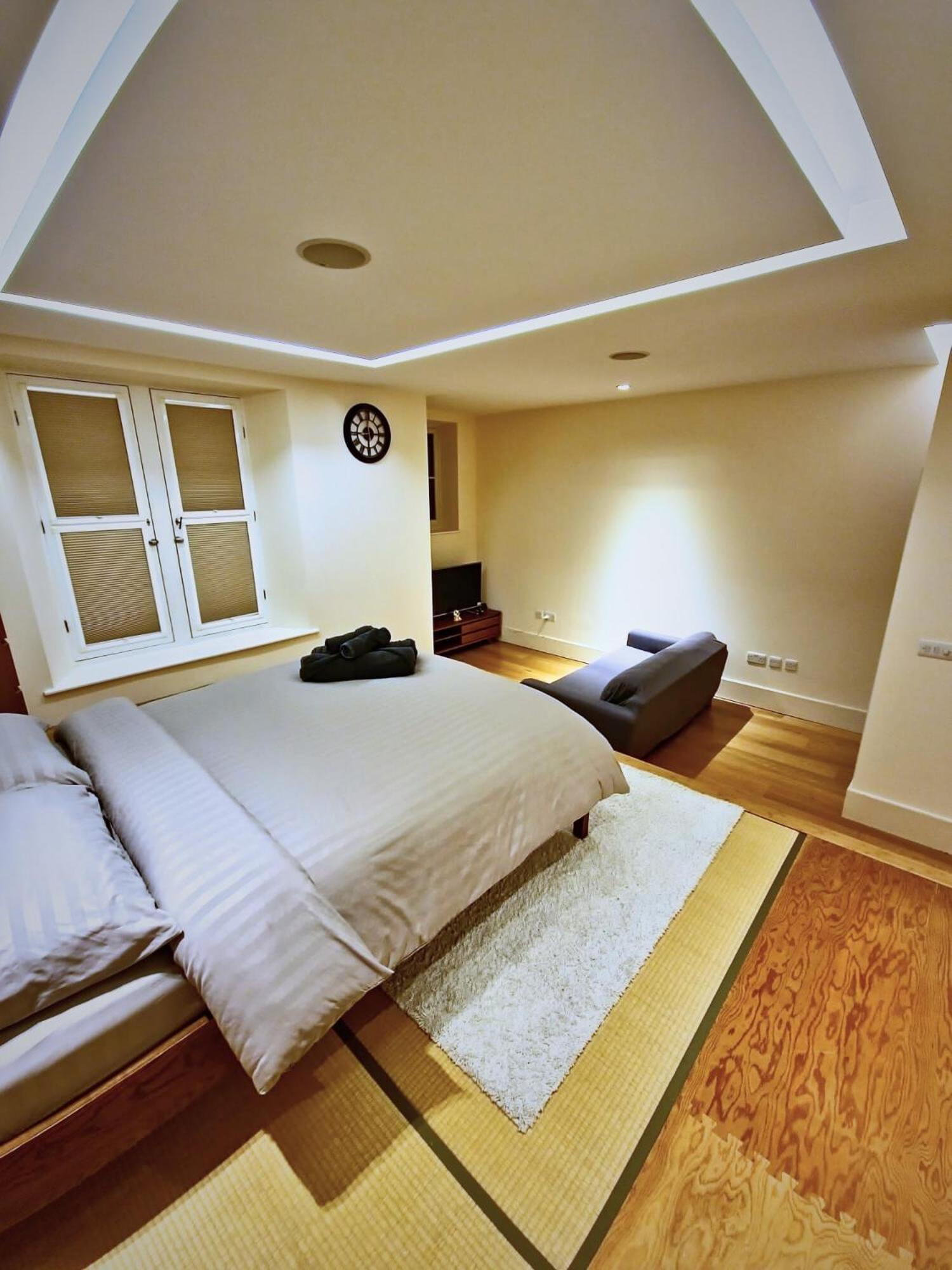 Apartment Wood Studio Flat London