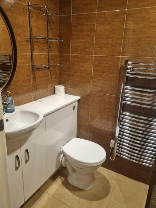 Apartment Superb 2bed/2bath Flat Waterloo London