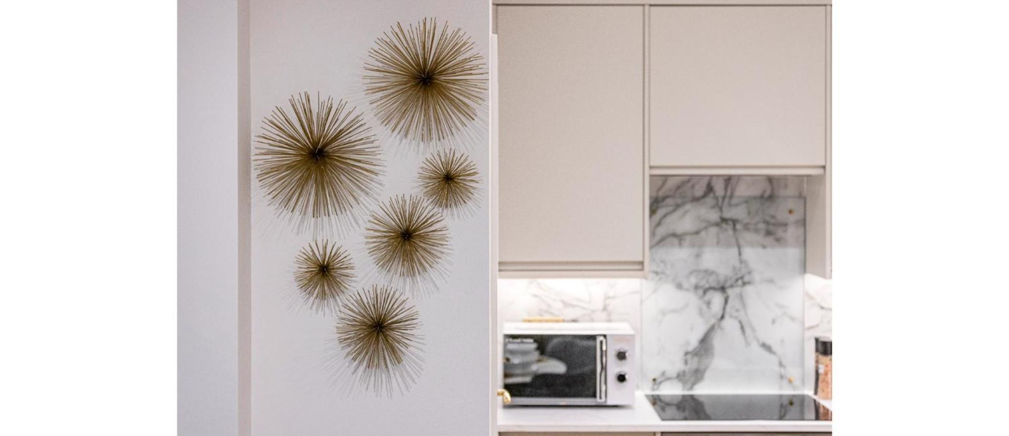 Luxe Minimalist 1-bed Flat : 7 Mins From Station Londen