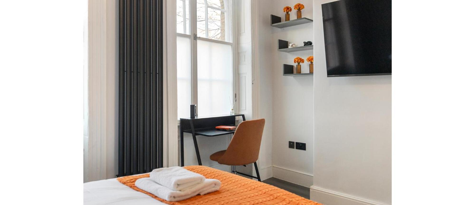 Simplicity Meets Warmth: 1-bed Delight Appartement Londen