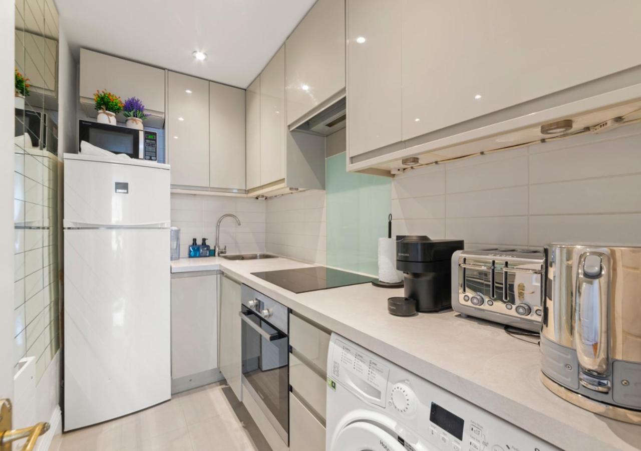 Sg, Classic Knightsbridge Loft Appartement Londen