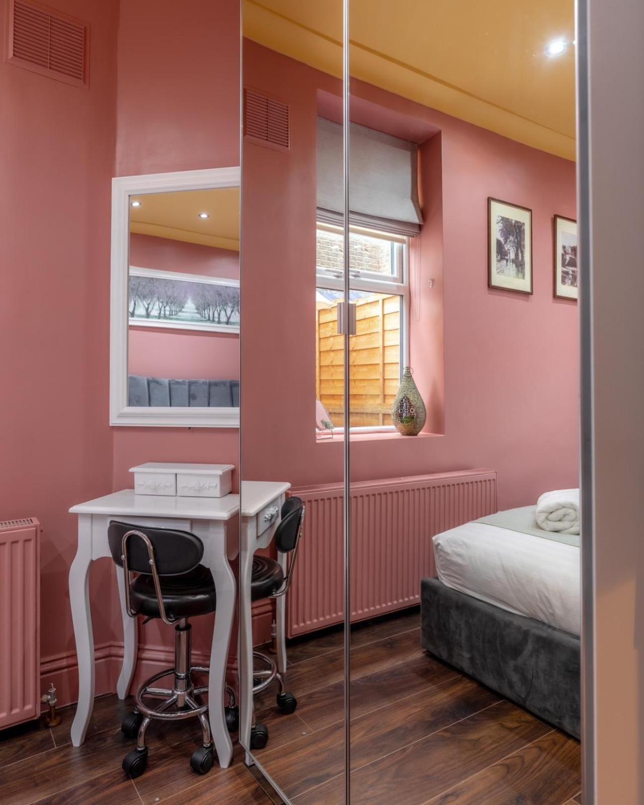 Stylish 2 Bedrooms Flat Sleeps 6 & Garden Zone 2 Cls * Londres
