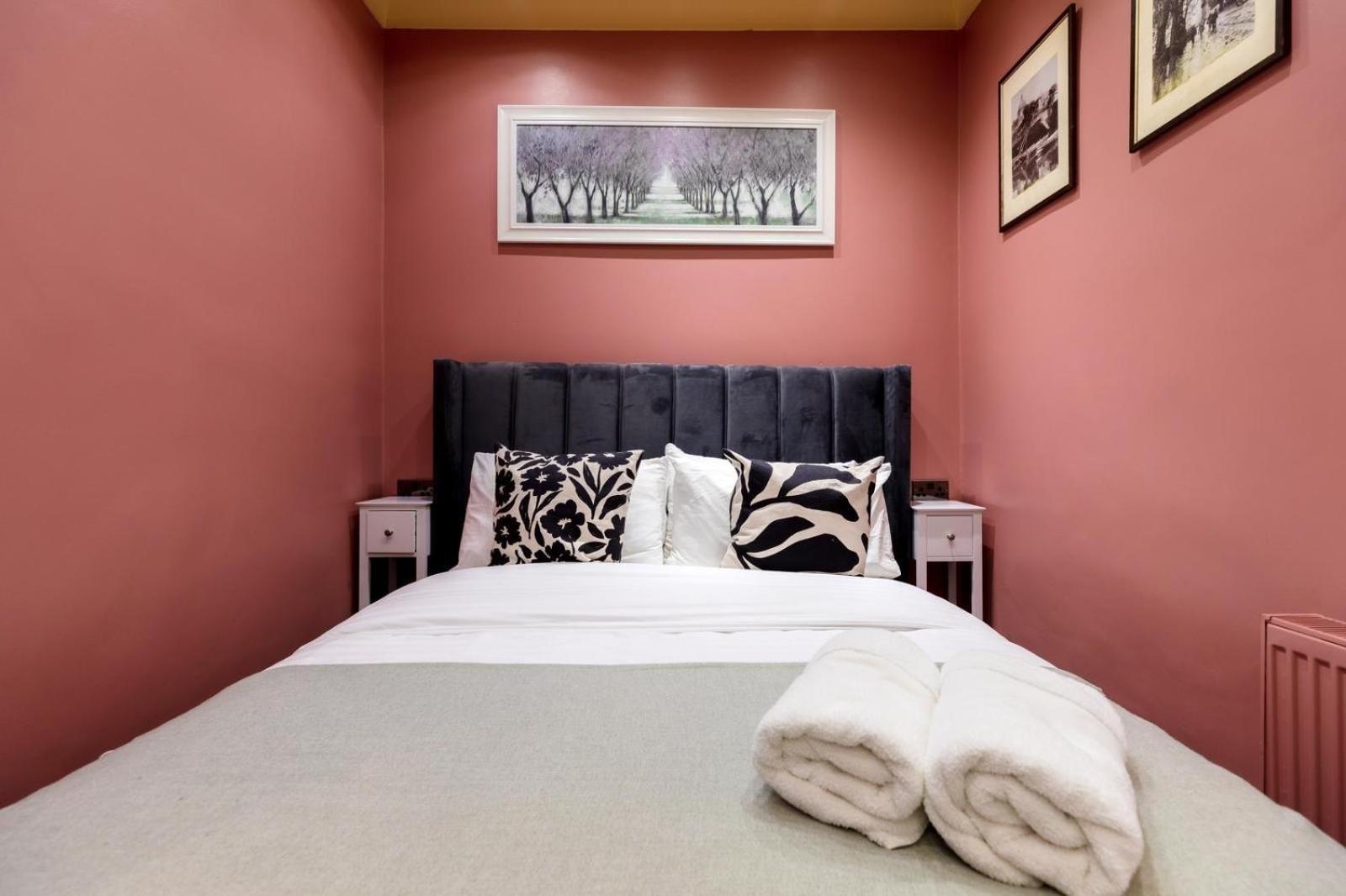 Stylish 2 Bedrooms Flat Sleeps 6 & Garden Zone 2 Cls Londres