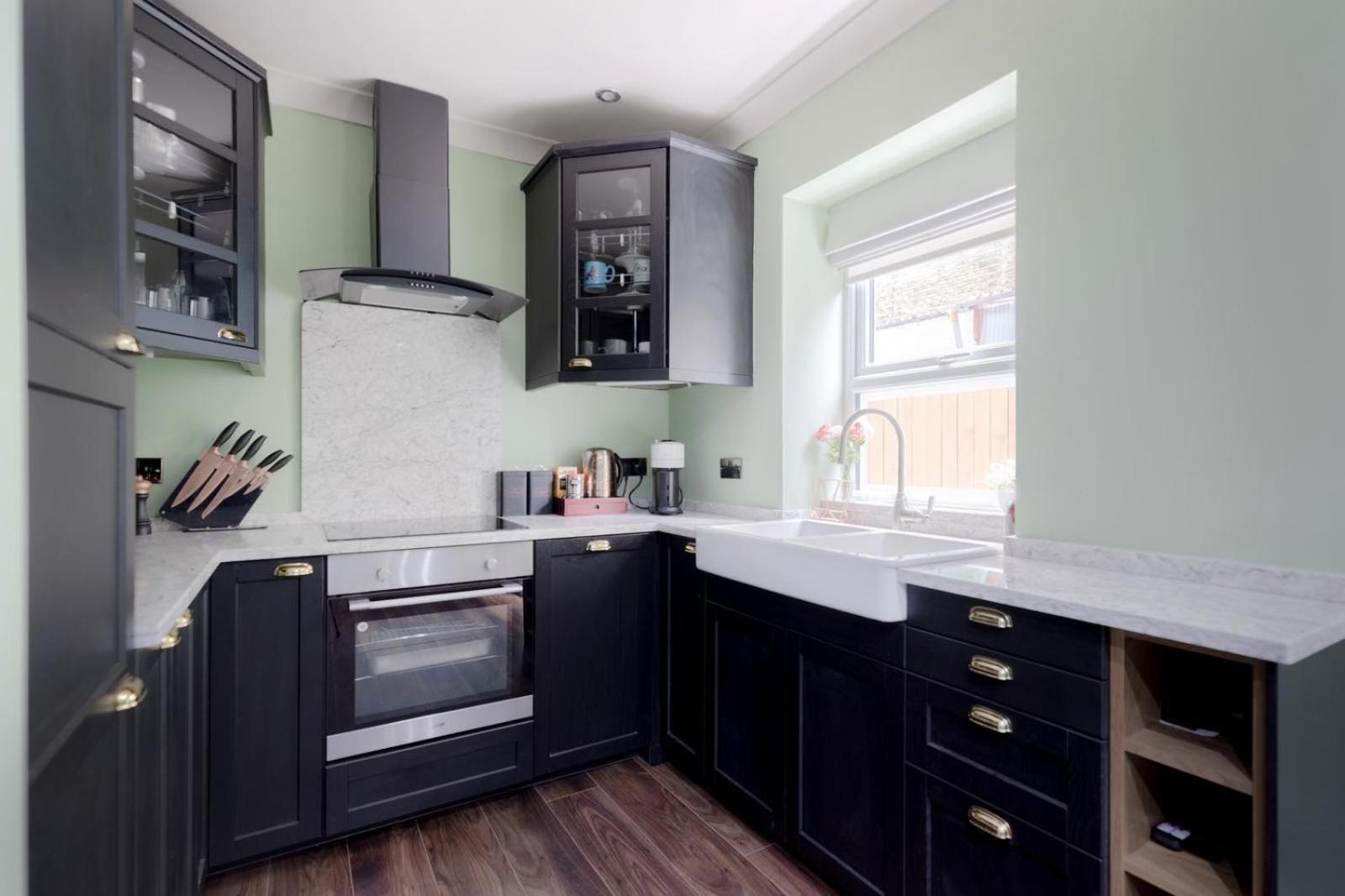 Stylish 2 Bedrooms Flat Sleeps 6 & Garden Zone 2 Cls * Londres
