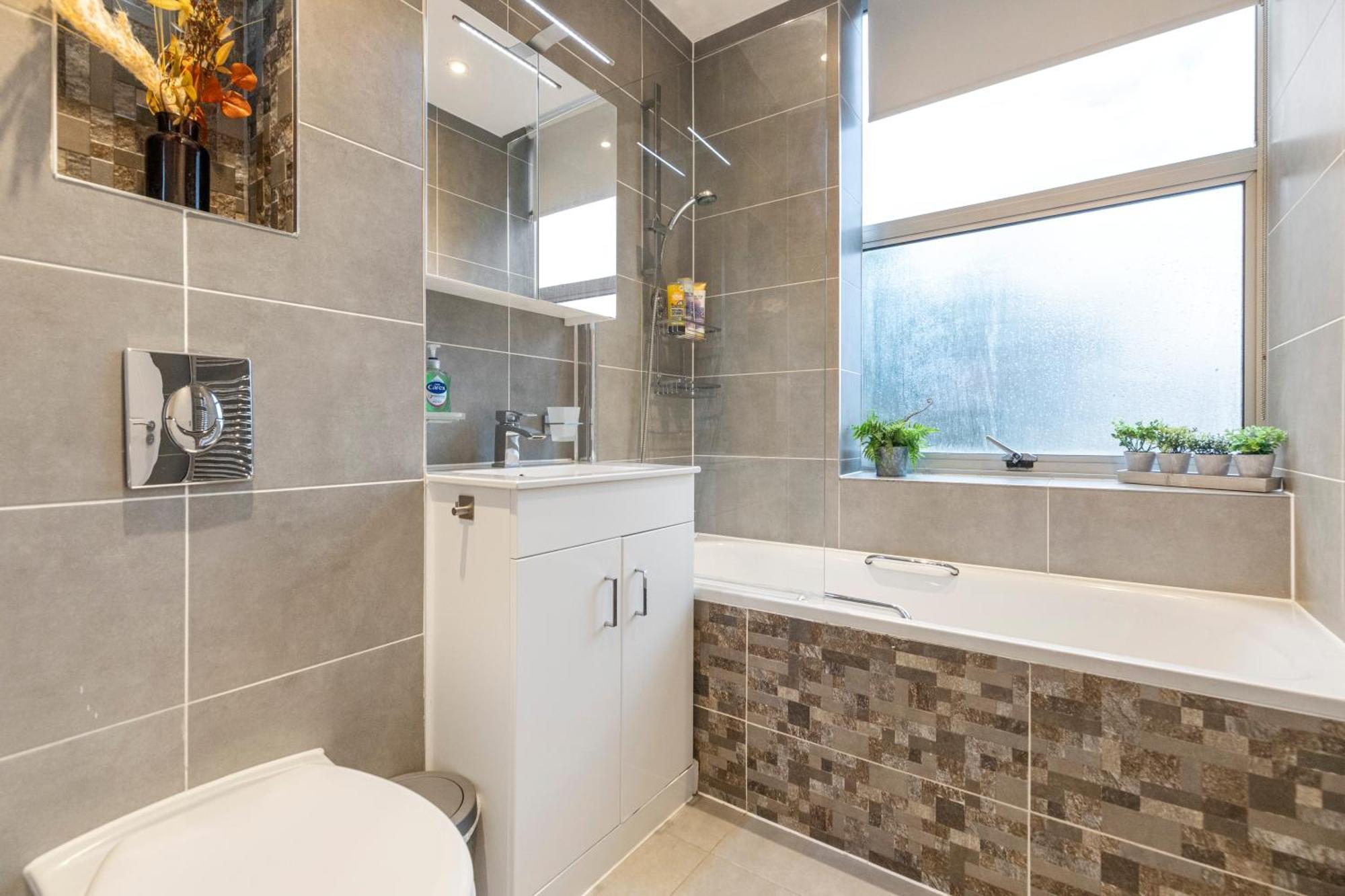 Cosy Retreat In The Heart Of Golders Lejlighed